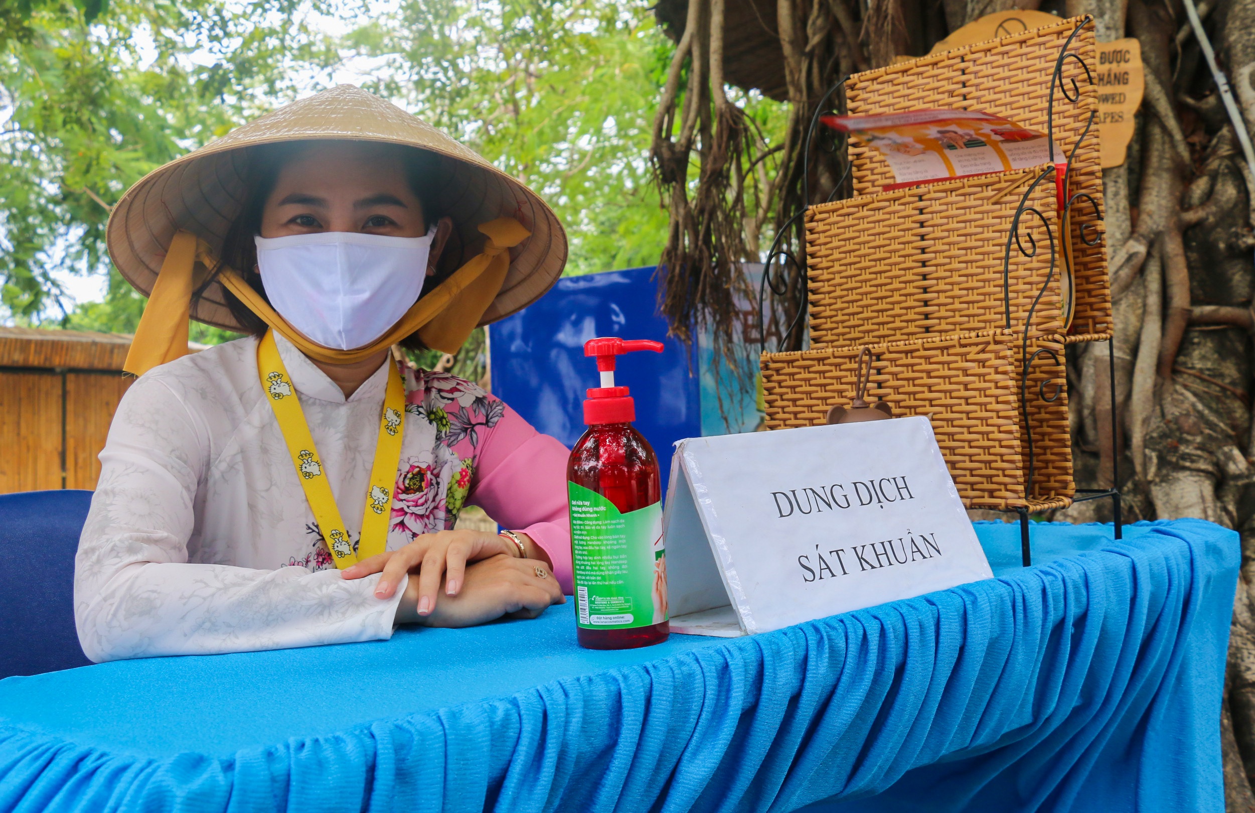 Cac dich vu duoc hoat dong sau cach ly xa hoi anh 13