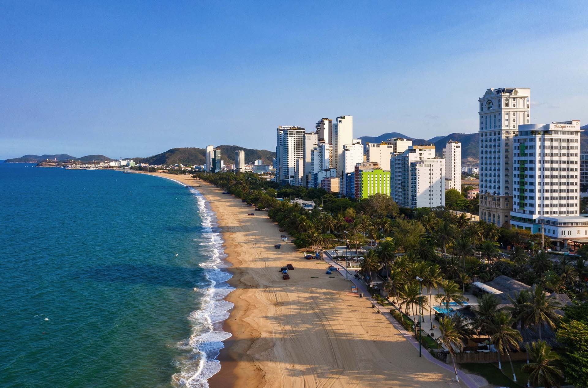 Duoc phep tam bien Nha Trang anh 1