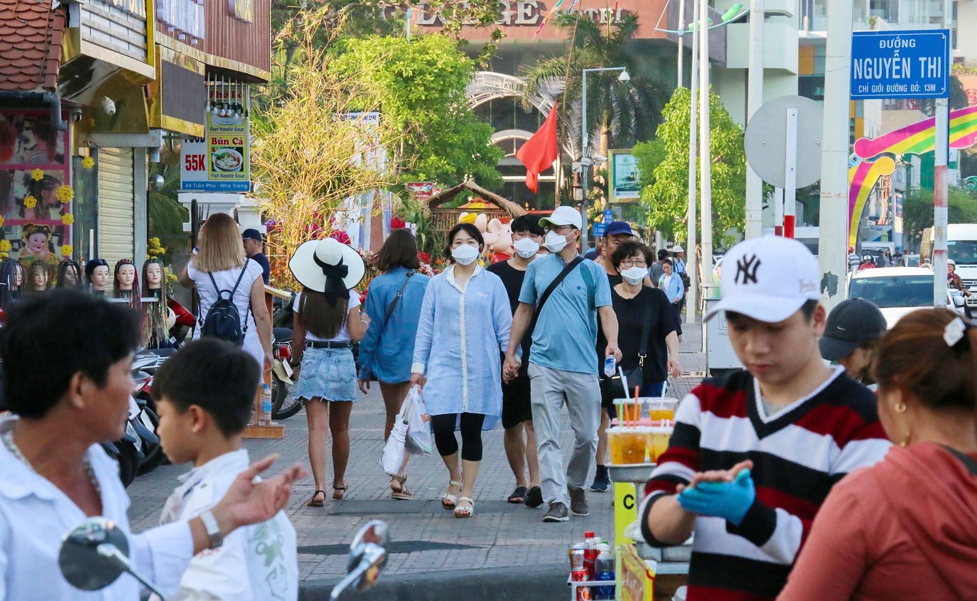 Cho thue mat bang pho Tay Nha Trang anh 1