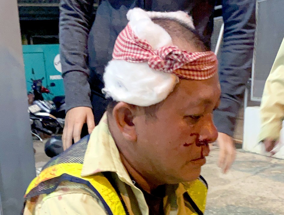 Tinh huong au da o Tram thu phi BOT Ninh Xuan hinh anh