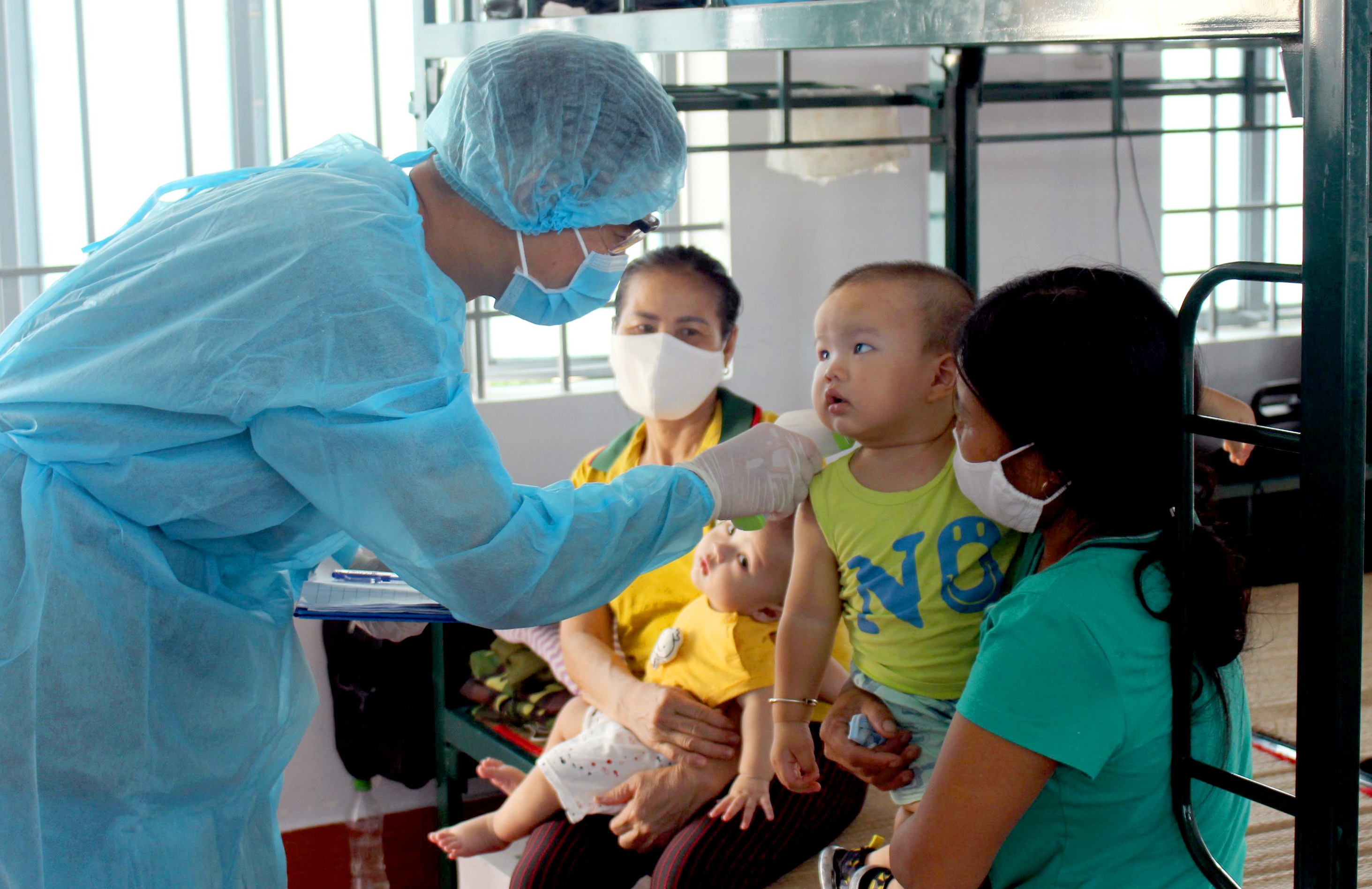 Cach ly tap trung khi ve nuoc anh 2