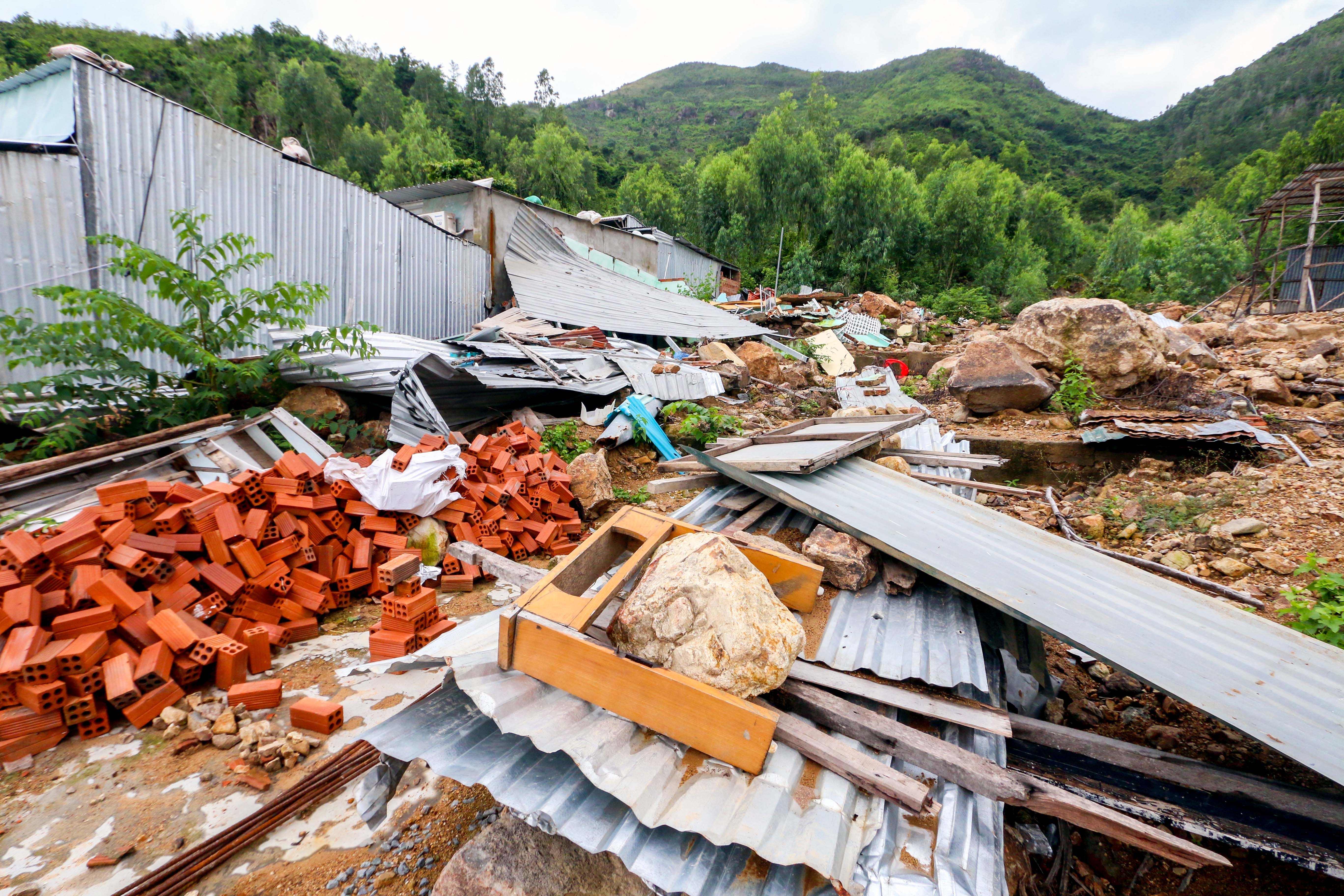 Sat lo nui o Khanh Hoa anh 2