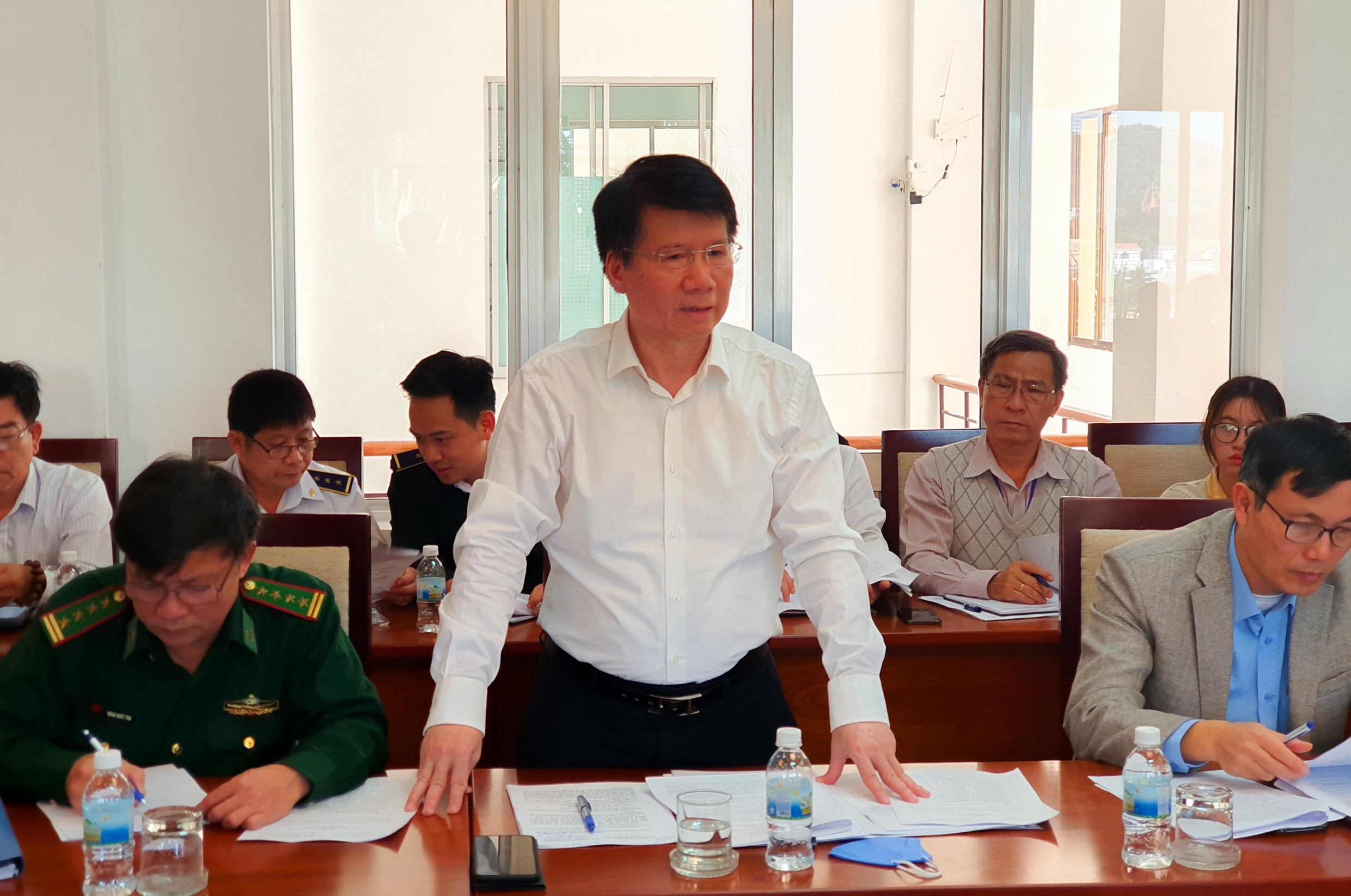 Thu truong Bo Y te: 'Tinh hinh dich Covid-19 con phuc tap' hinh anh