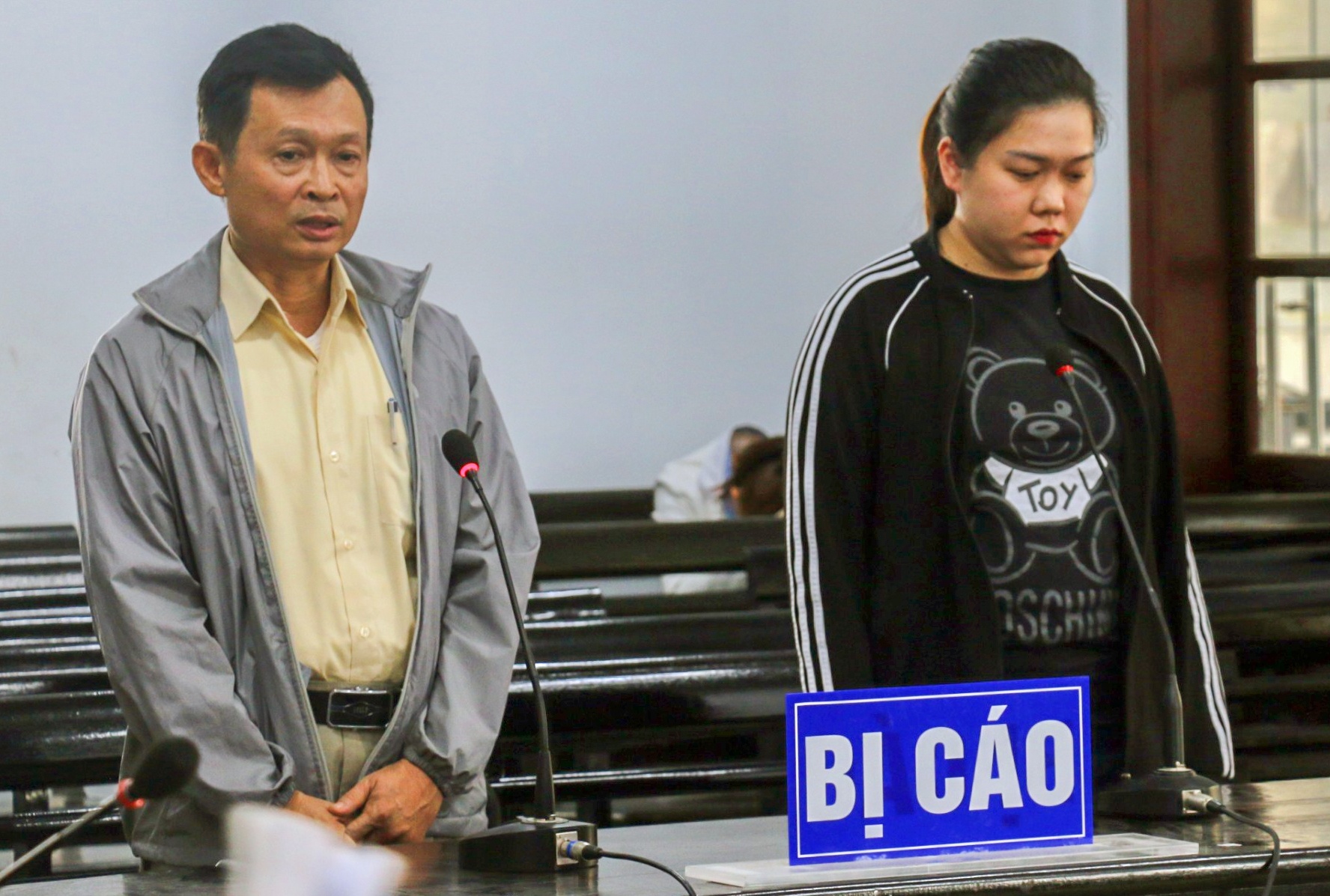 Cuu Giam doc So Ngoai vu Khanh Hoa lanh 7 nam tu hinh anh