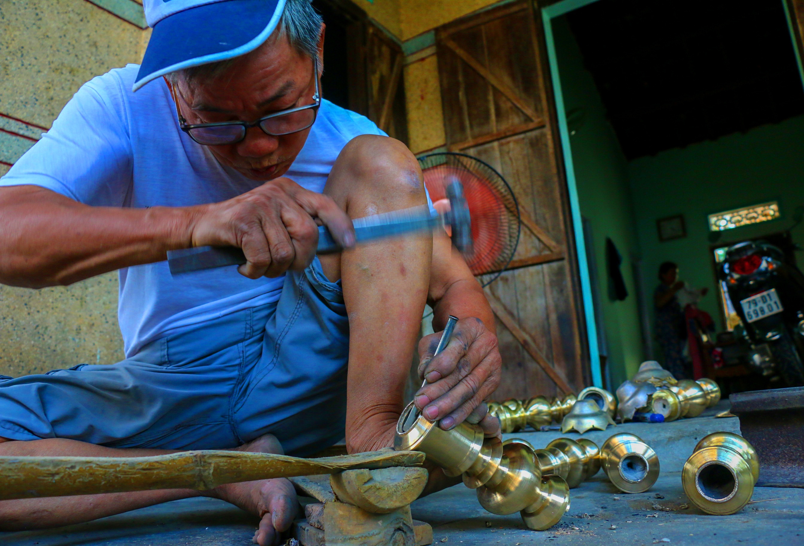 Lang duc dong thu cong hoi ha dip Tet anh 12