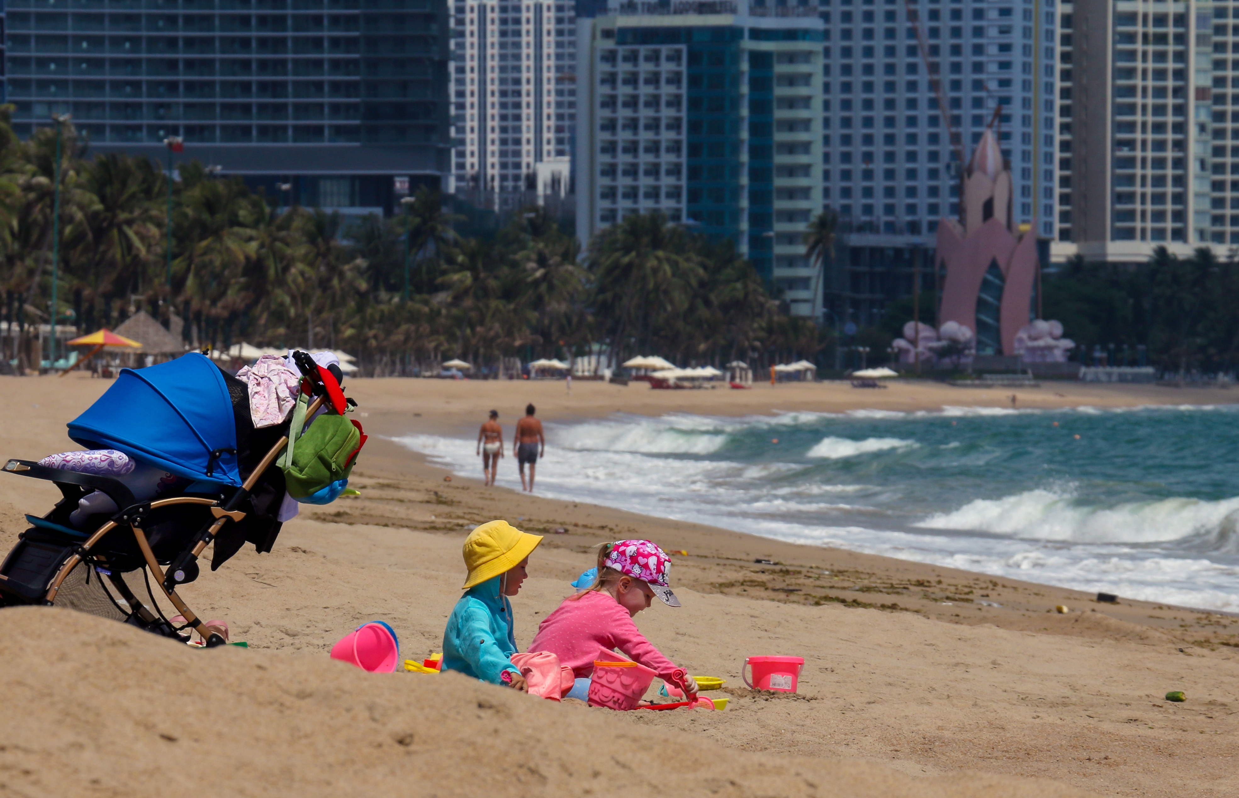 Khanh Hoa don khach quoc te anh 2