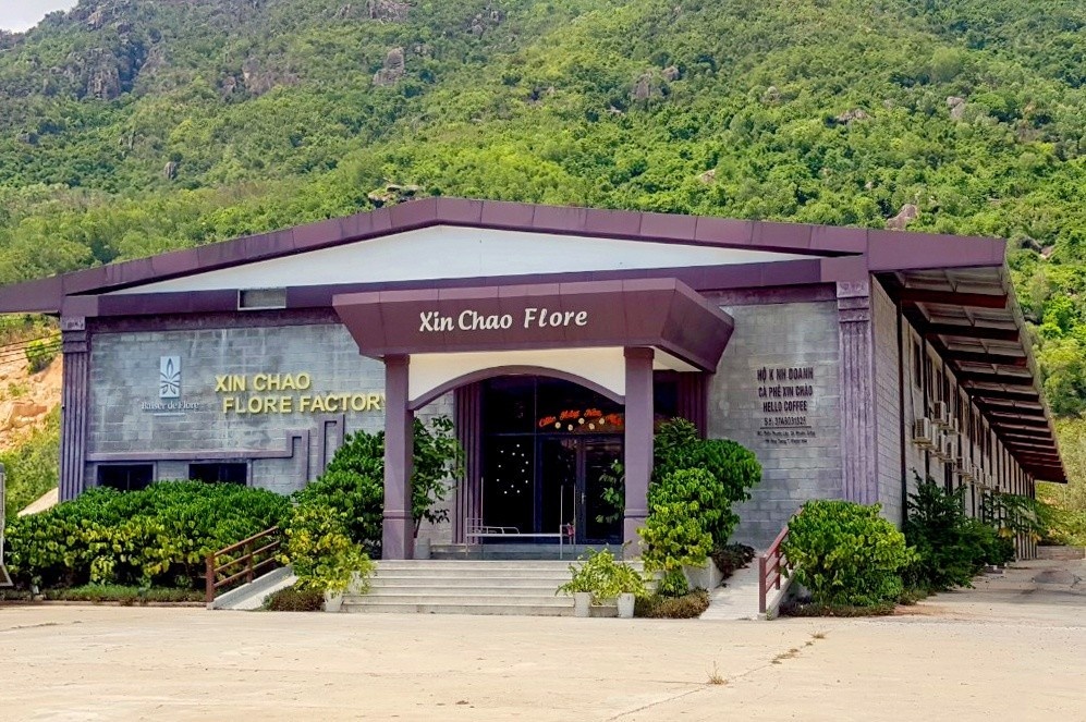 Cuong che 6 cong trinh sai phep o Nha Trang truoc 15/4 hinh anh