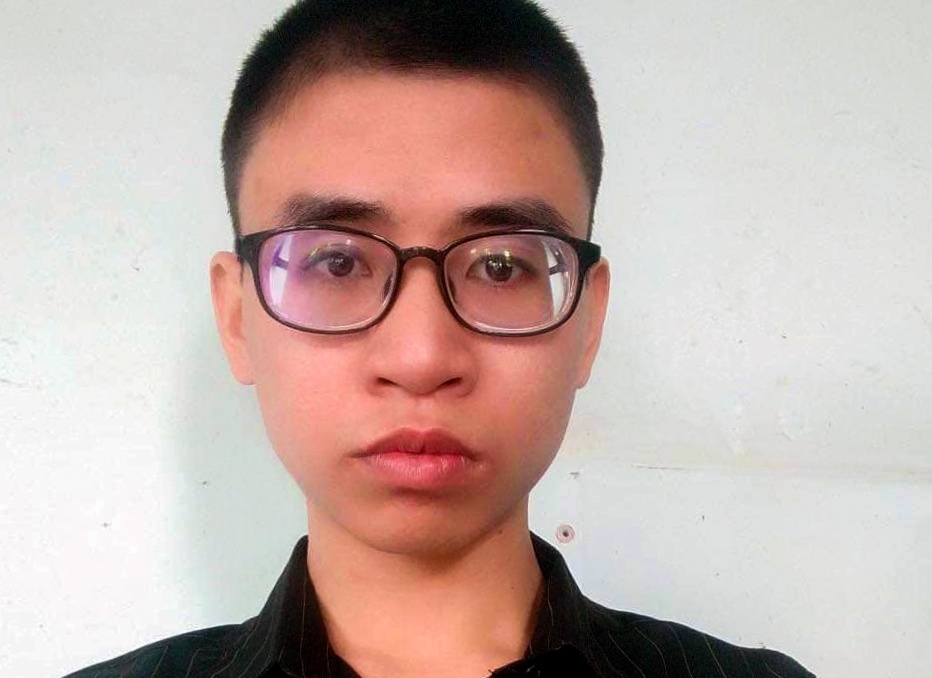 4 thanh nien giup ban lan tron sau khi gay an mang hinh anh