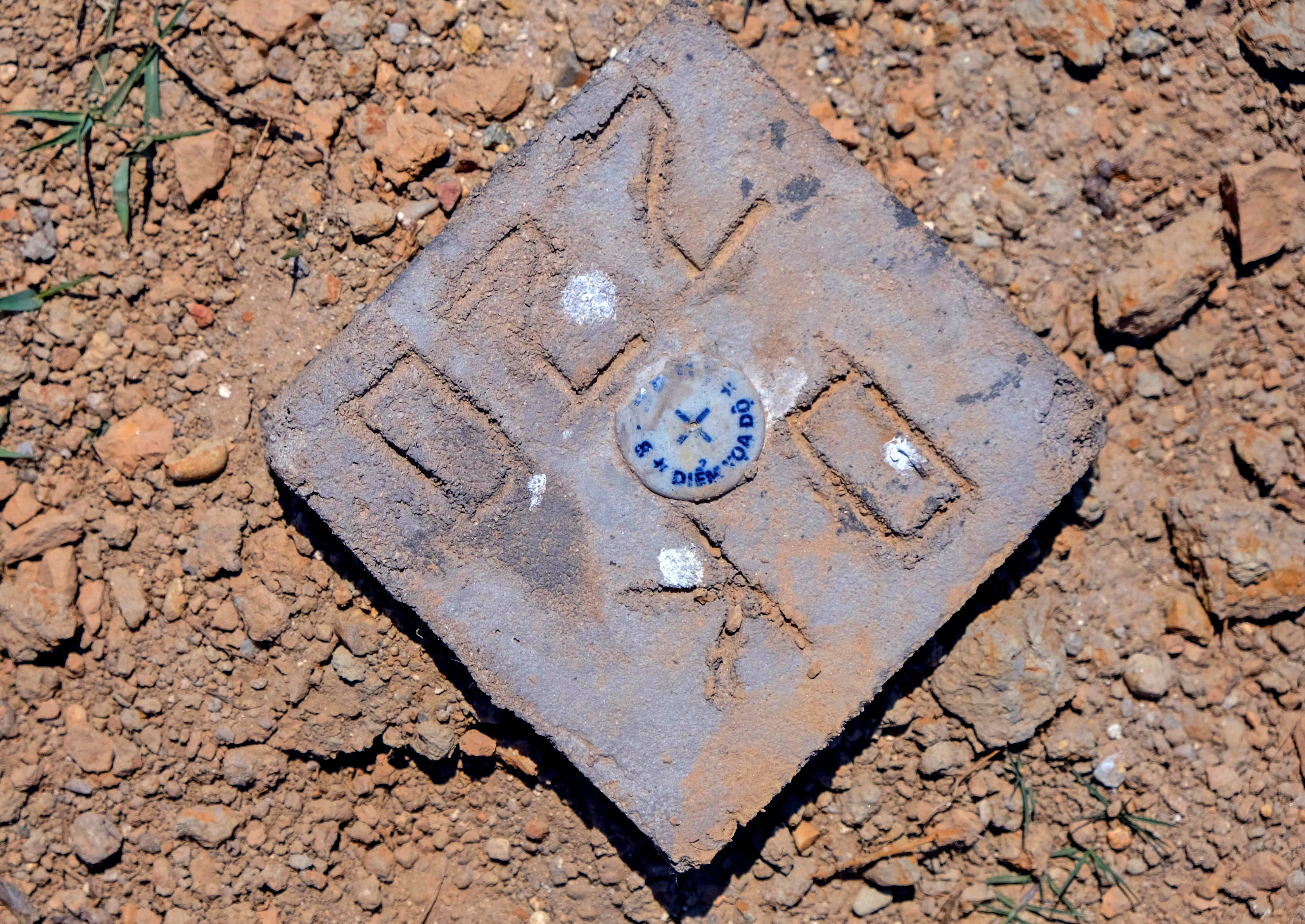 Ho lon nhat Lam Dong can tro day anh 8