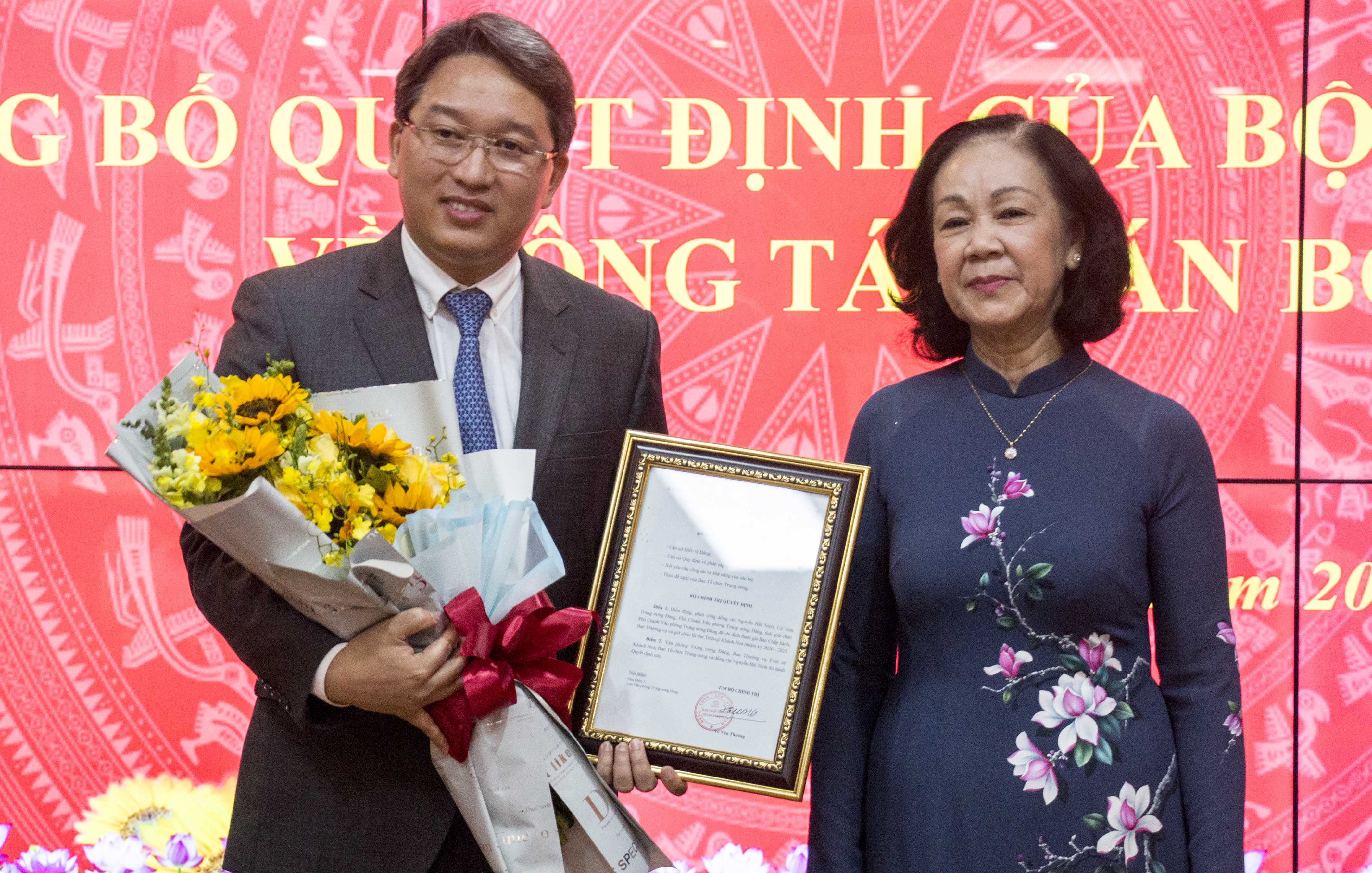 Ong Nguyen Hai Ninh lam Bi thu Tinh uy Khanh Hoa hinh anh