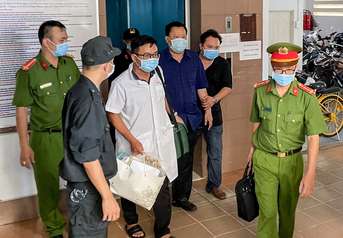 Bat giam ong Dao Cong Thien anh 3