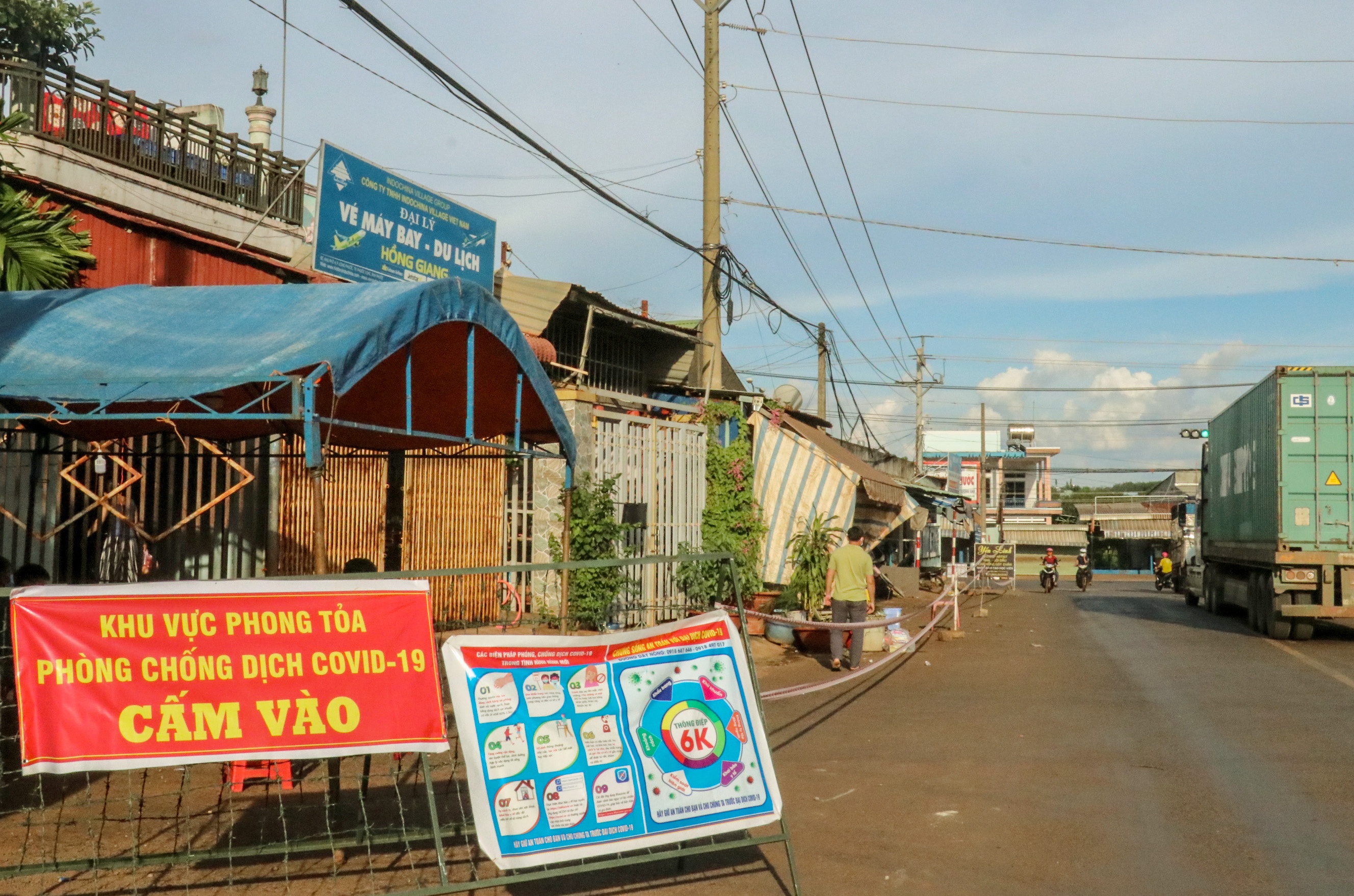 Binh Phuoc hoa toc gian cach xa hoi them 2 thi xa hinh anh