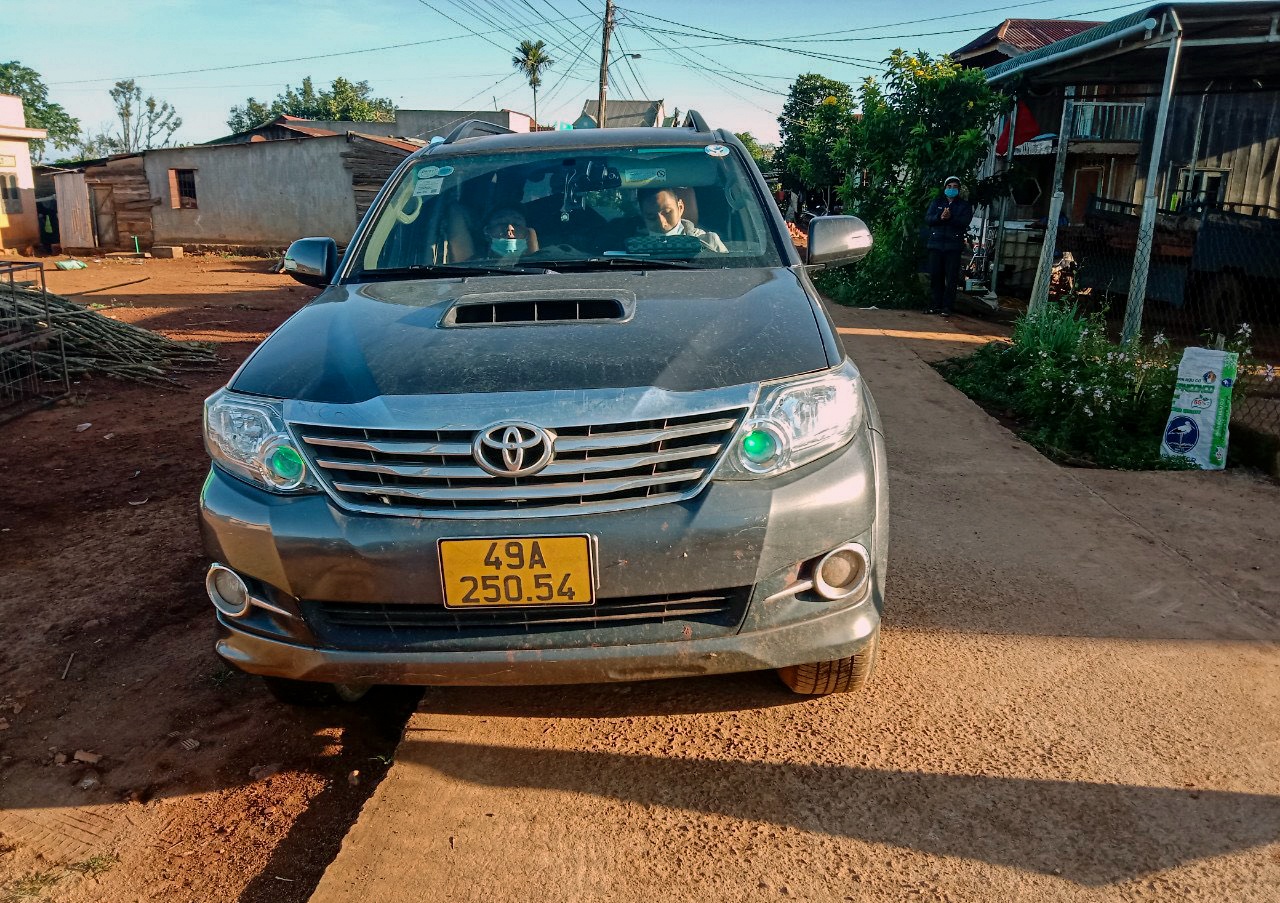 Lam Dong phat 5 nguoi ne tram kiem dich Covid-19 hinh anh