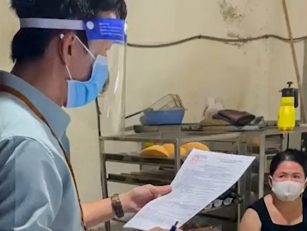 Xac minh clip pho chu tich phuong xu phat co so san xuat banh mi hinh anh