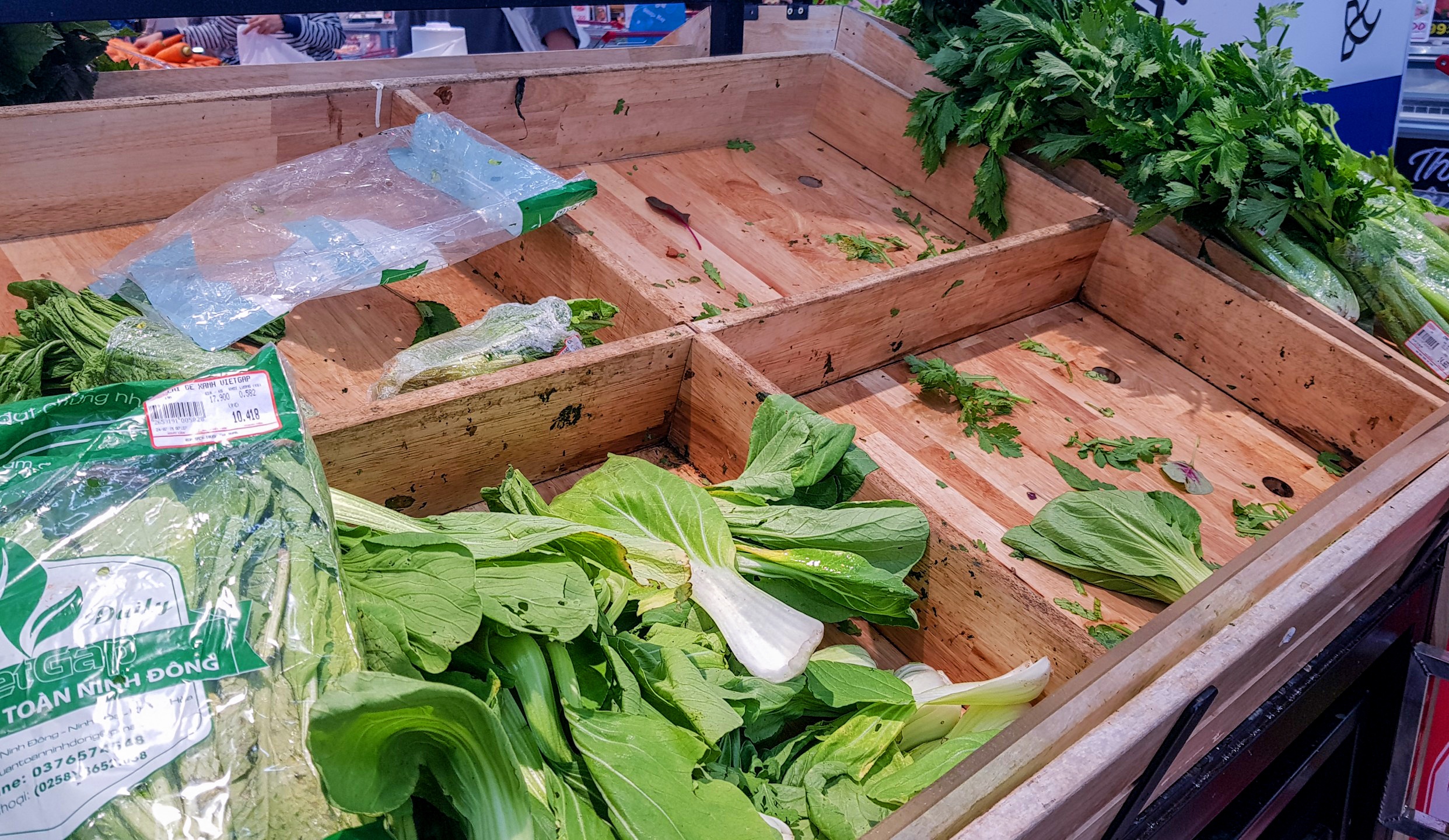 Sieu thi o Nha Trang sach hang anh 4