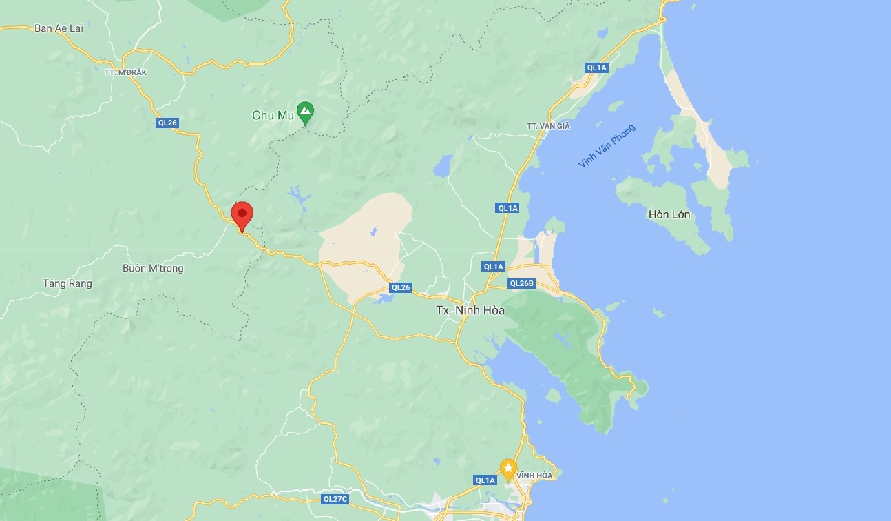 Ket xe tren deo Phuong Hoang anh 2