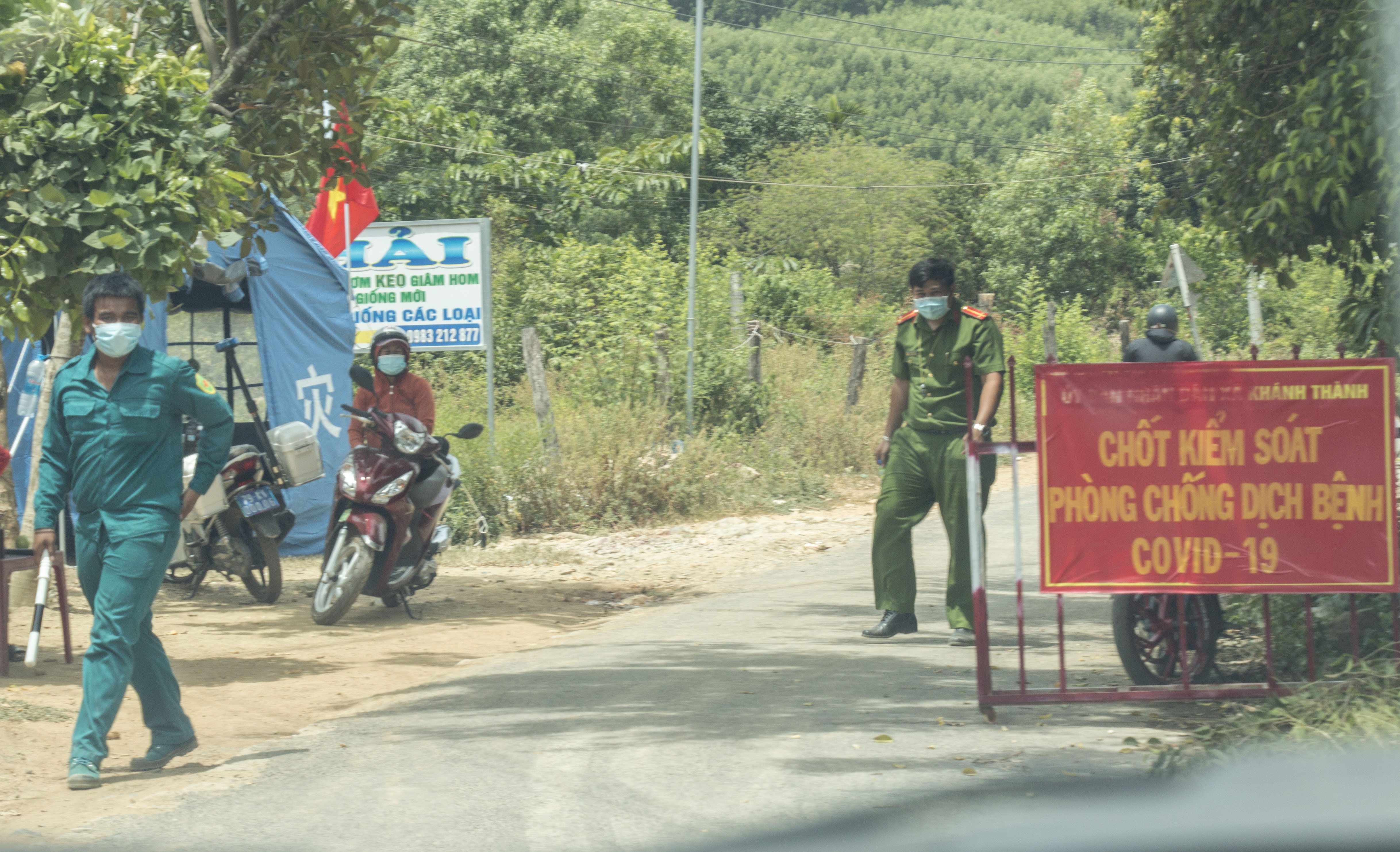 can giay to gi khi ra duong o Nha Trang anh 1