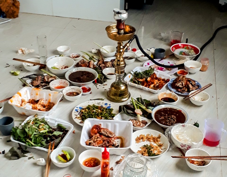 nhậu lén khi giãn cách ảnh 1 nhau len khi gian cach anh 1