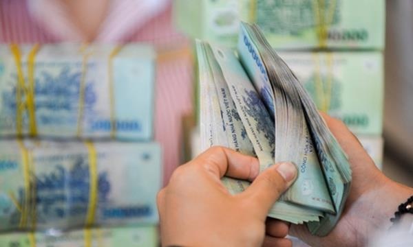 Thon van dong nop tien nong thon moi ngay khi ho tro nguoi kho khan hinh anh