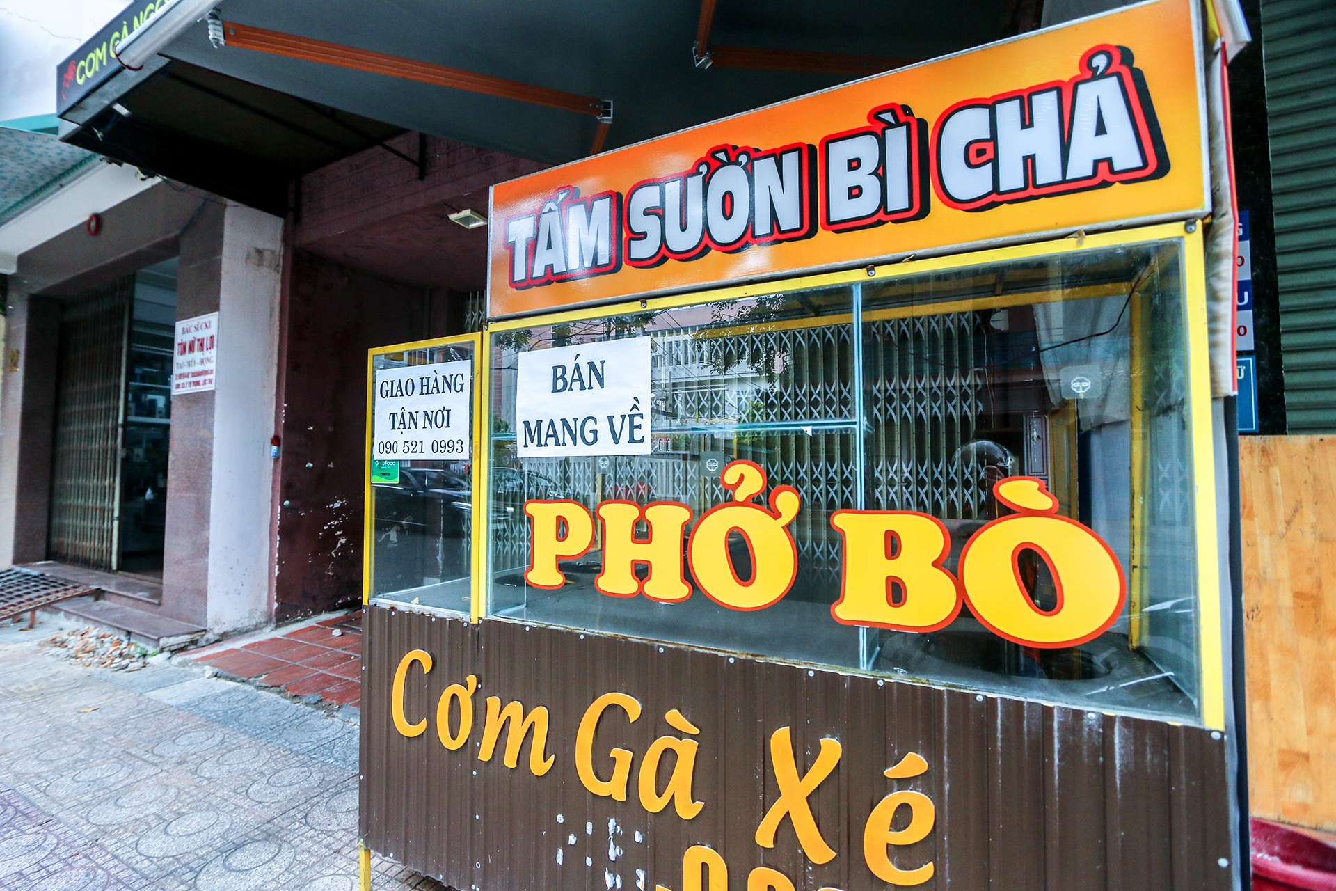 Nha Trang cho mở cửa hàng quán ảnh 1 Nha Trang cho mo cua hang quan anh 1