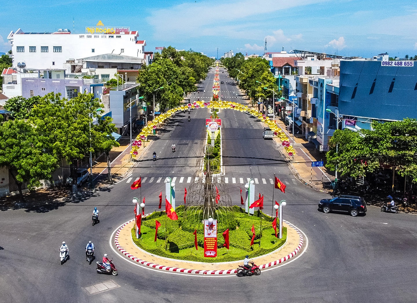 Ninh Thuan cho phep hang quan mo ban tro lai hinh anh