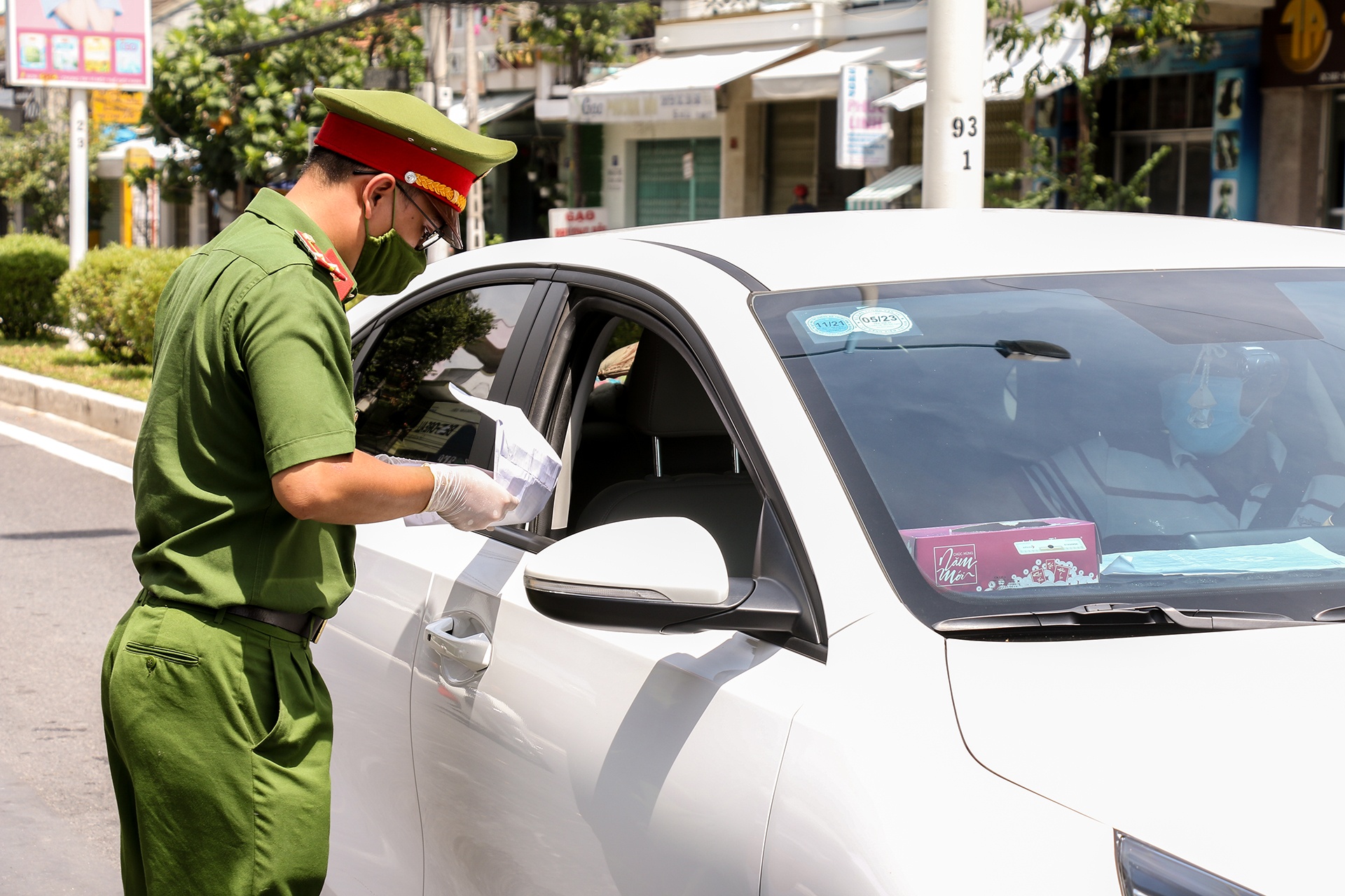 Khanh Hoa kiem soat chat nguoi dan ra duong khong can thiet hinh anh