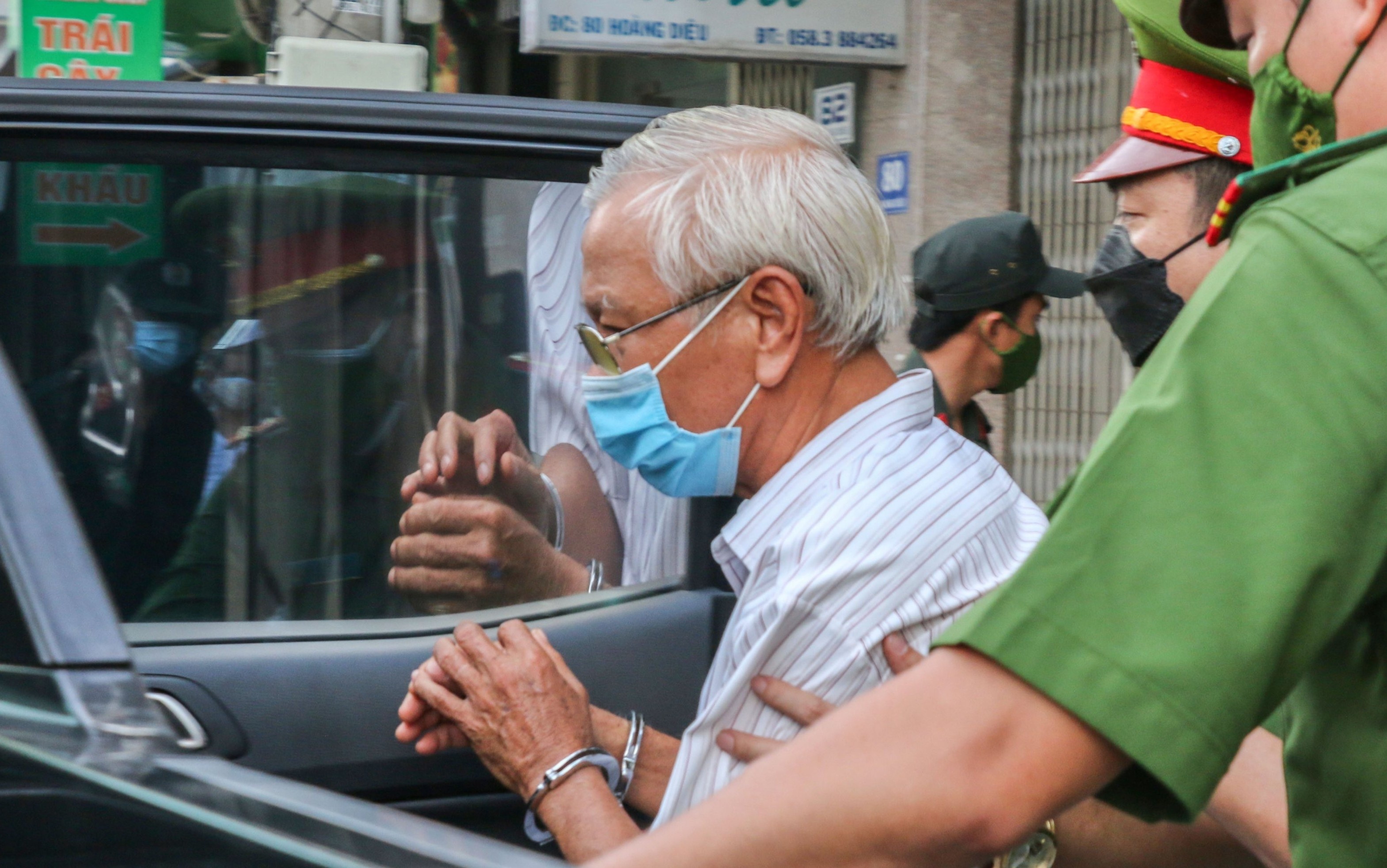 bat giam ong Le Van De anh 1