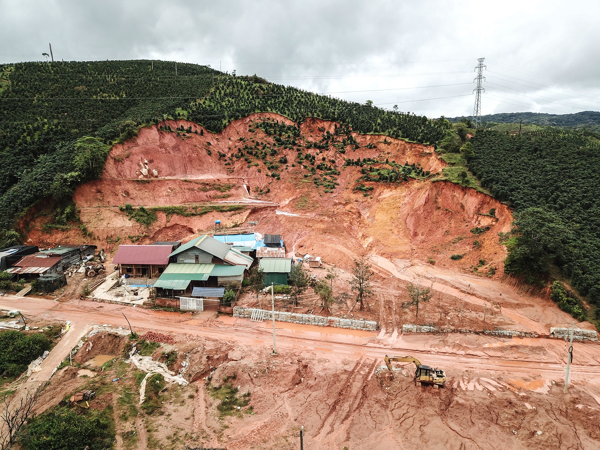 Cuoc song bat an canh nui lo o Truong Son Dong hinh anh