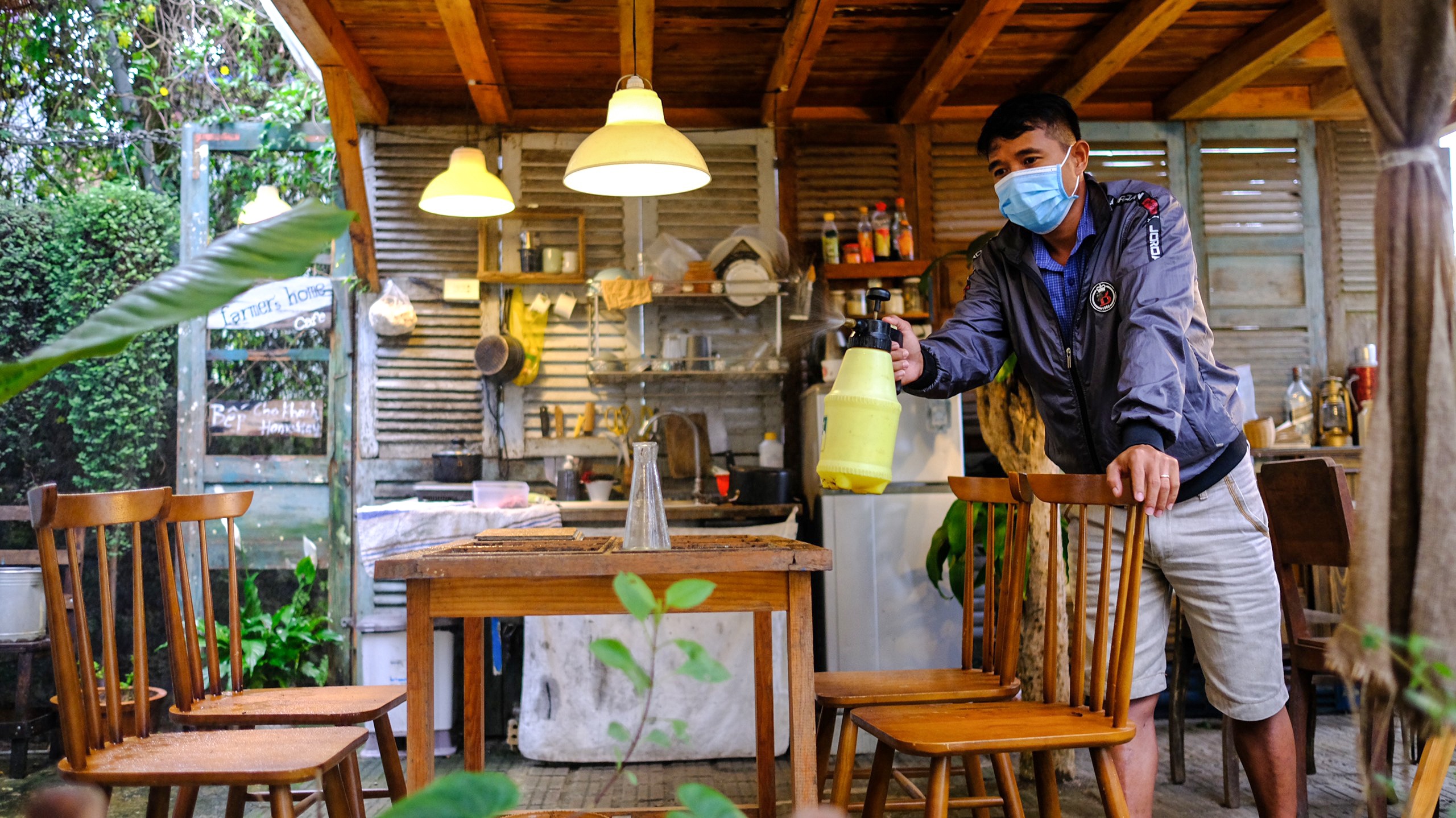 Lam Dong mo cua du lich, khong cach ly nguoi chua tiem vaccine hinh anh