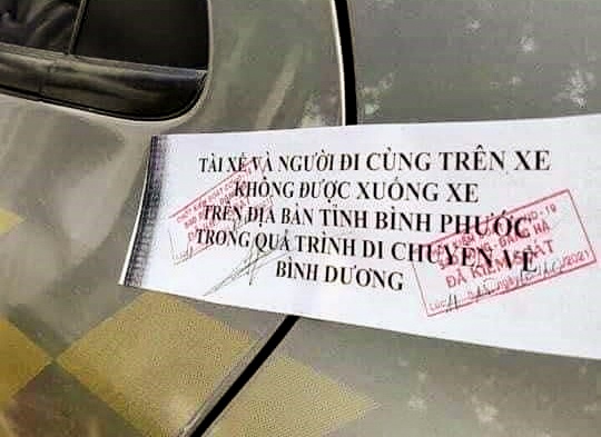 Oto bi niem phong cua khi qua dia ban Binh Phuoc hinh anh