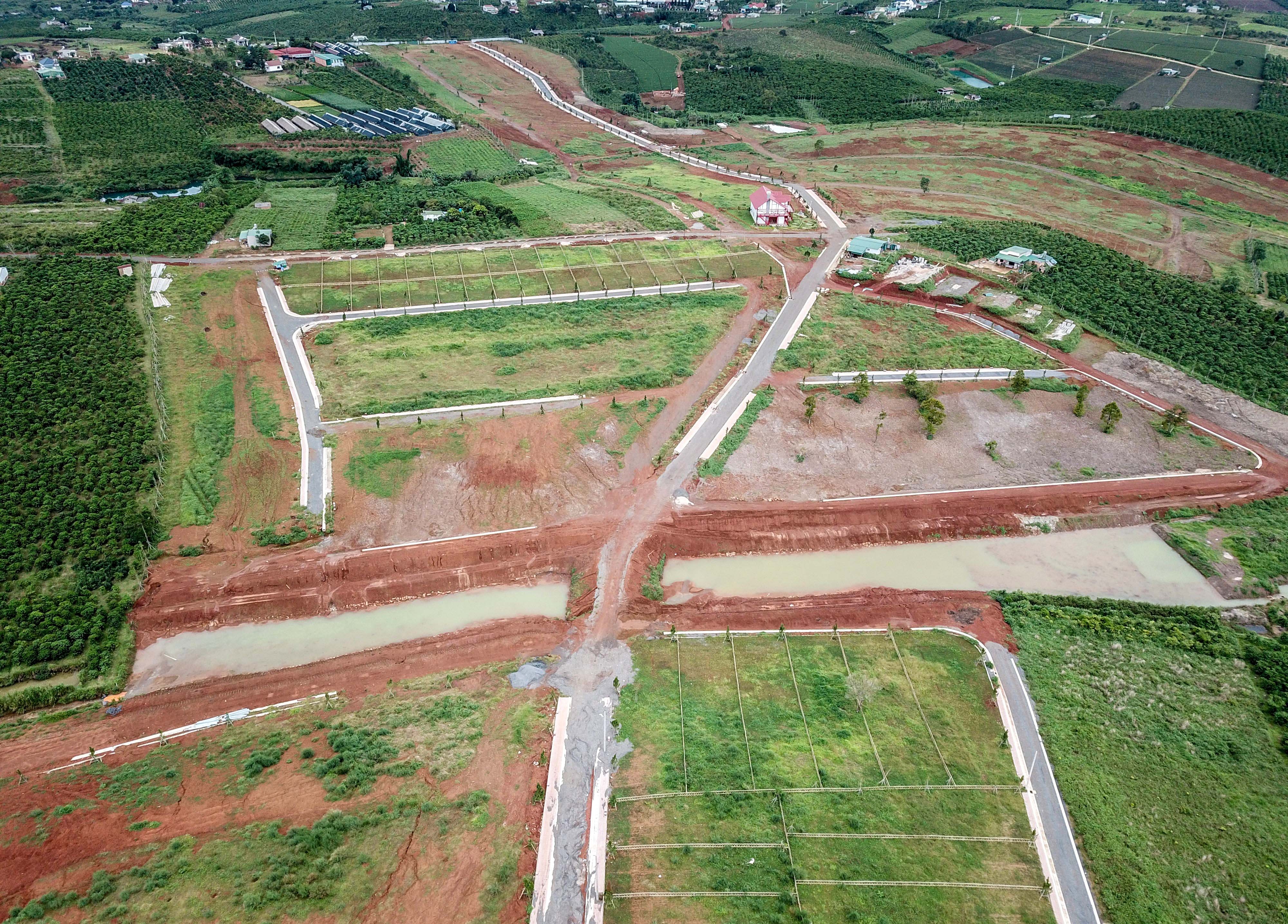 ban dat doi che o Bao Loc anh 4