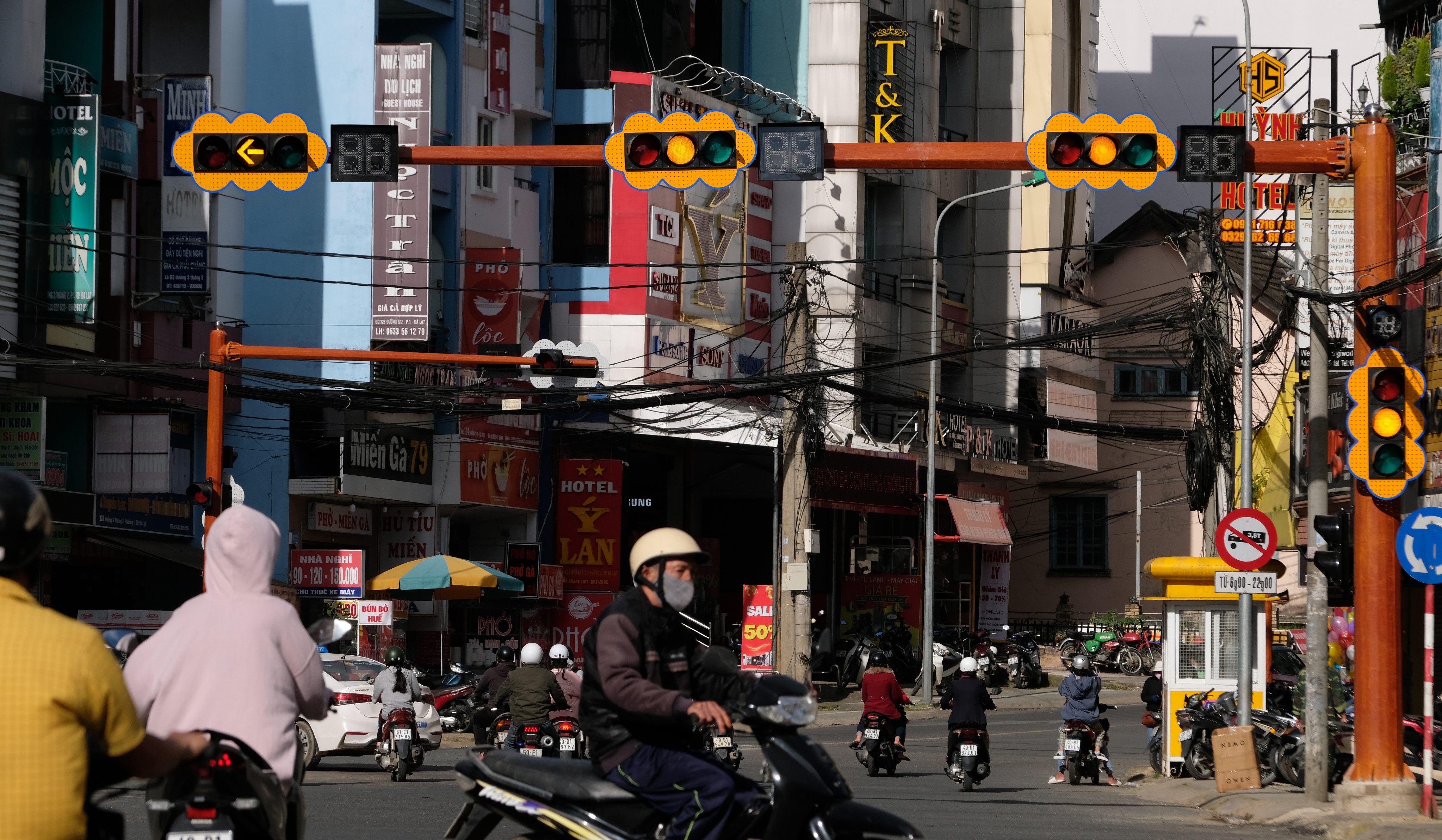 Da Lat lap den xanh,  do anh 1