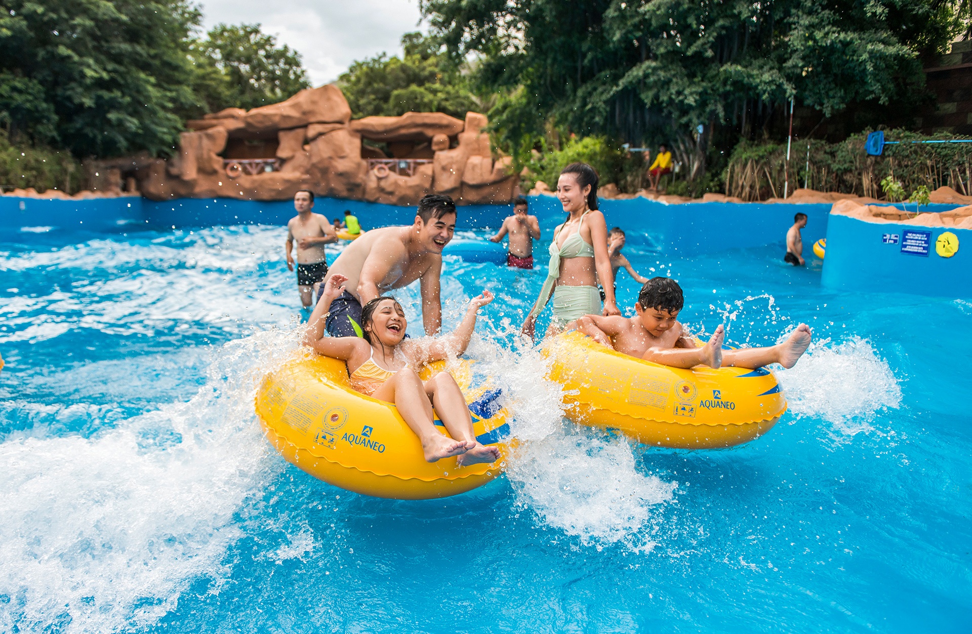 Khach san, resort hang sang giam gia de 'keo' khach dip cuoi nam hinh anh