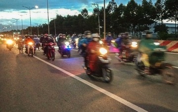 Nguoi den Binh Phuoc khong can giay xet nghiem am tinh hinh anh