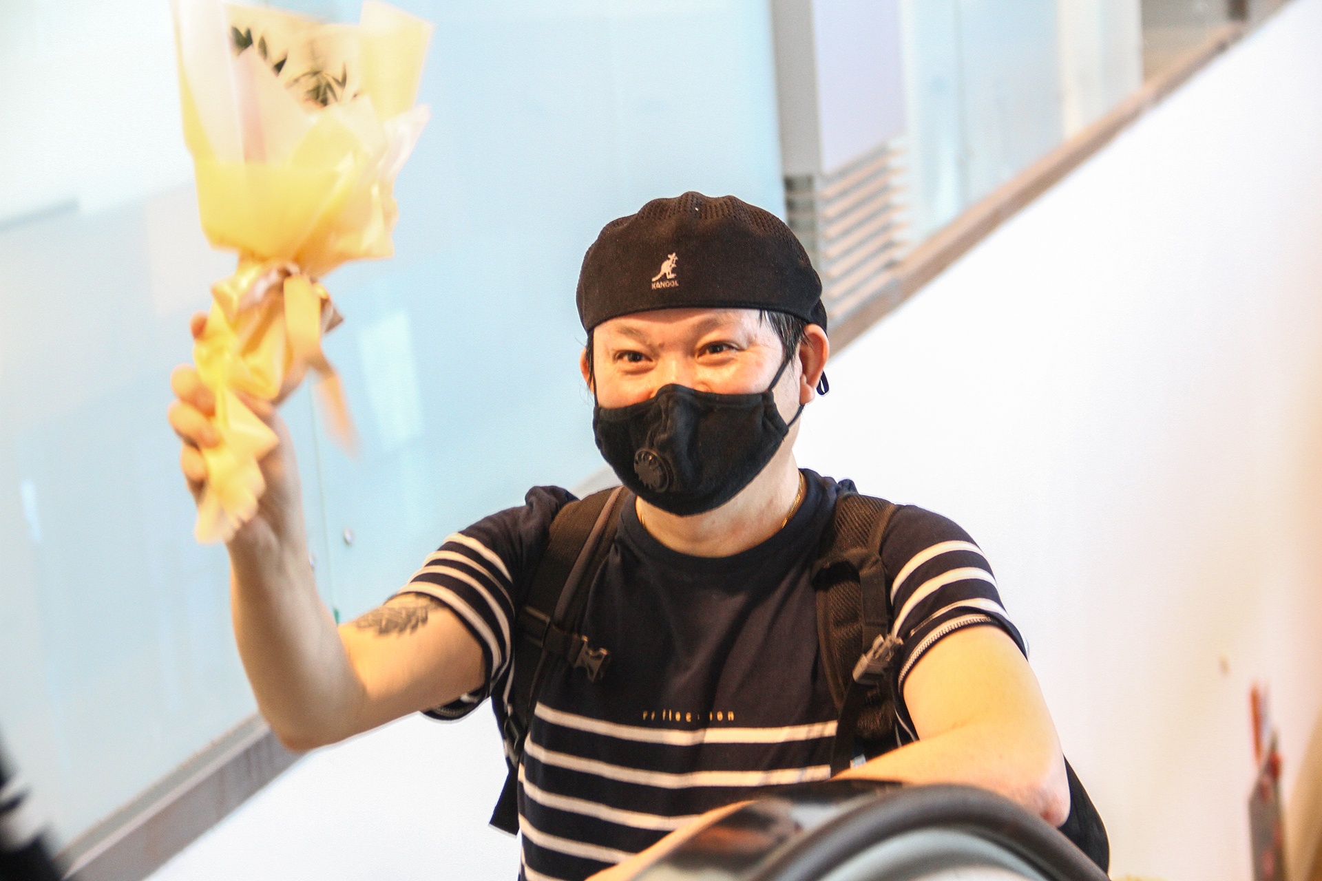 Hon 40 du khach quoc te den Khanh Hoa sau dich hinh anh