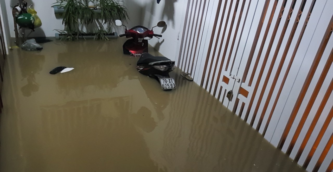 Quang Ngai - Khanh Hoa nguy co ngap dien rong, Thu tuong chi dao khan hinh anh