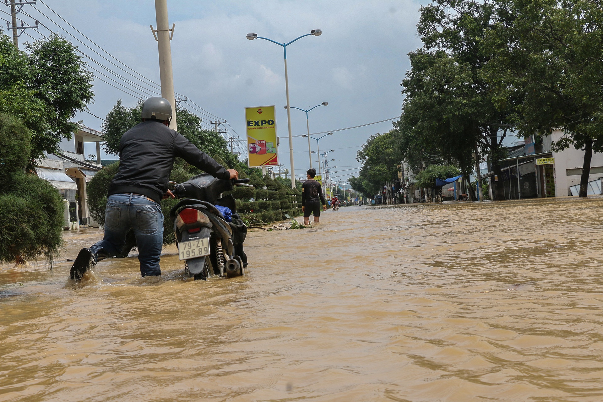 Nha Trang ngap nang anh 12