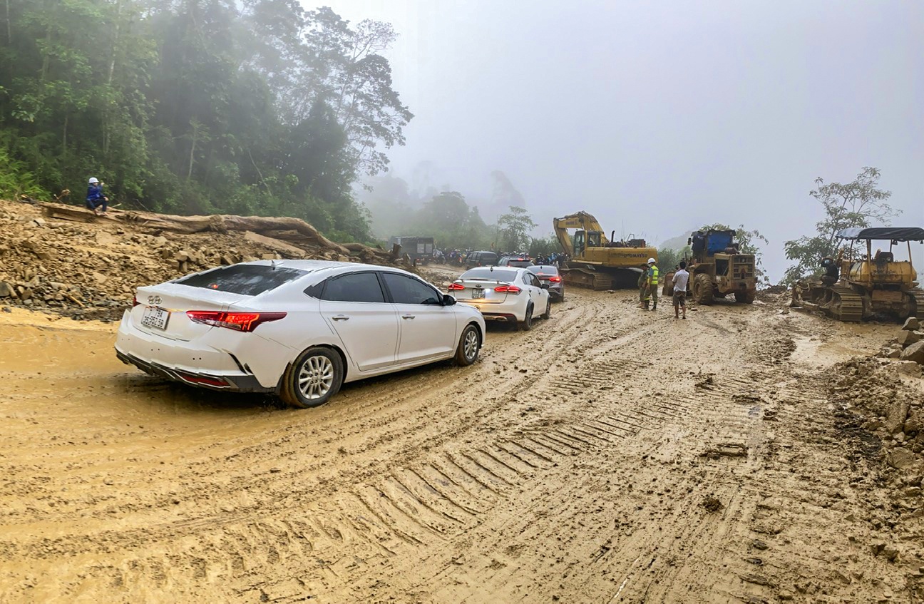 Deo noi Nha Trang - Da Lat da thong tuyen sau 2 ngay tac hoan toan hinh anh
