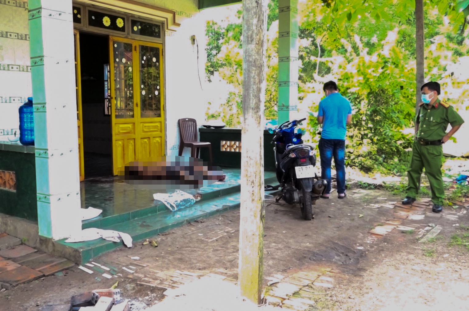 Truy bat nghi can dung rua chem chet nguoi hinh anh