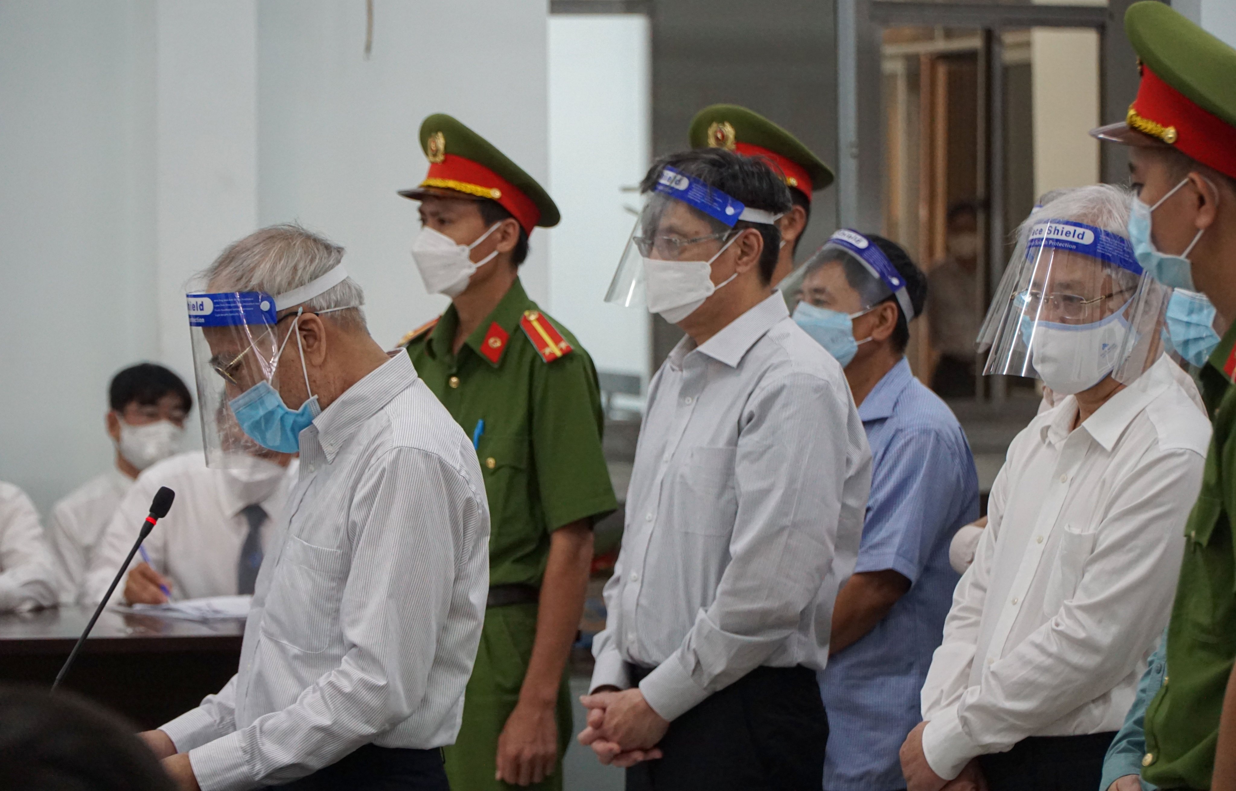 xet xu lanh dao tinh Khanh Hoa anh 2