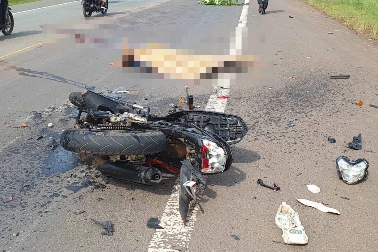 Nam sinh bi xe tai dam tu vong tren duong tro lai TP.HCM hinh anh