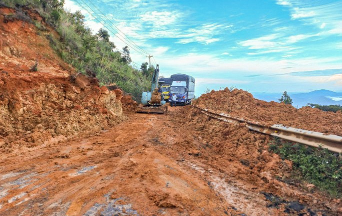 sat lo quoc lo 28B anh 1