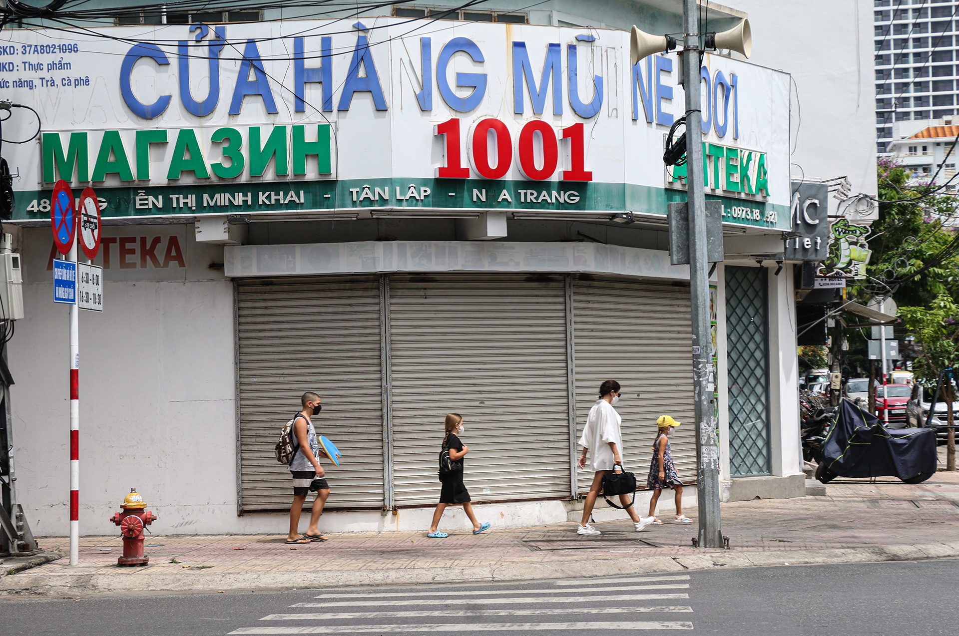 Khach quoc te den Nha Trang anh 2