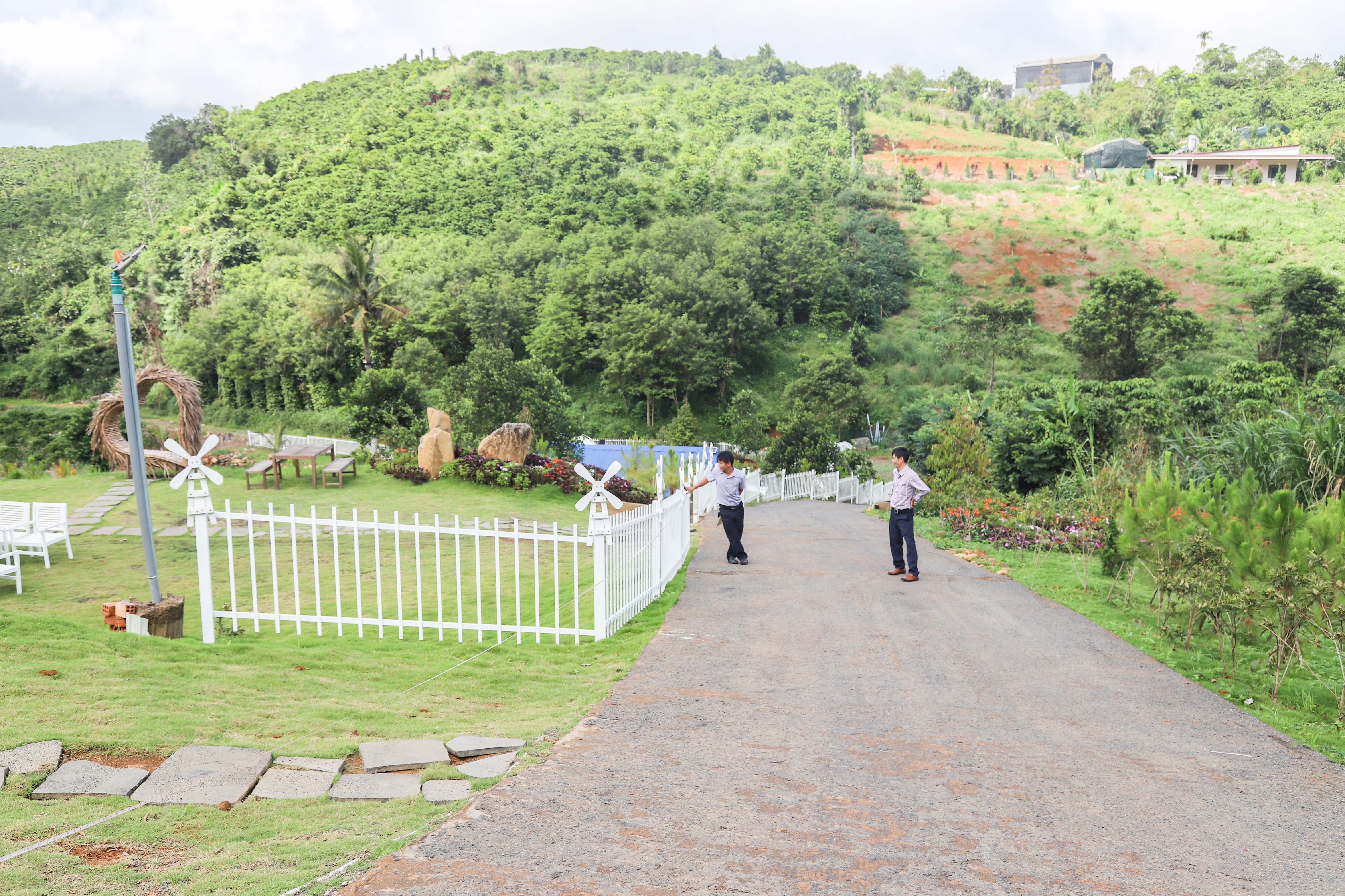 sai pham cua nguoi mau Ngoc Trinh anh 2