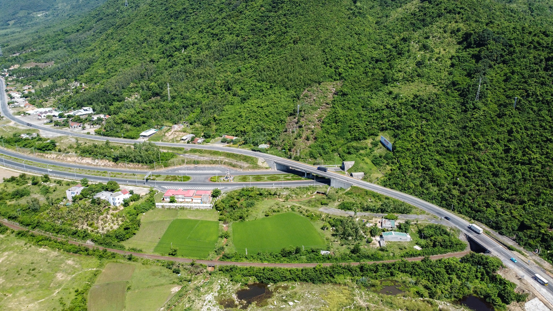 phat trien du lich Van Phong anh 3