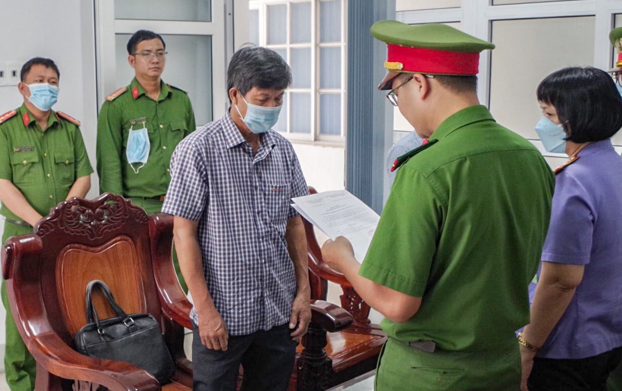 khởi tố phó chủ tịch huyện ảnh 1 khoi to pho chu tich huyen anh 1