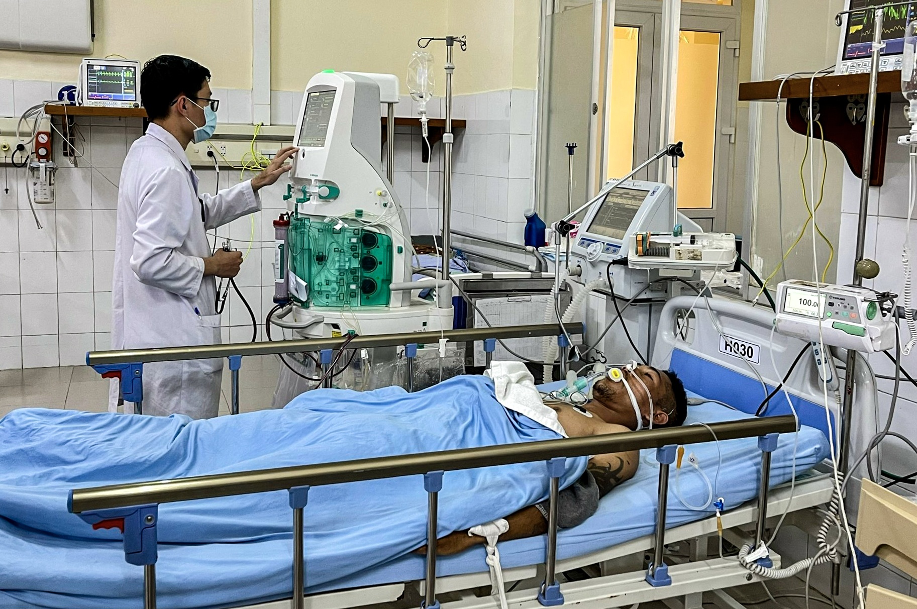 tu vong do ngo doc ruou anh 1