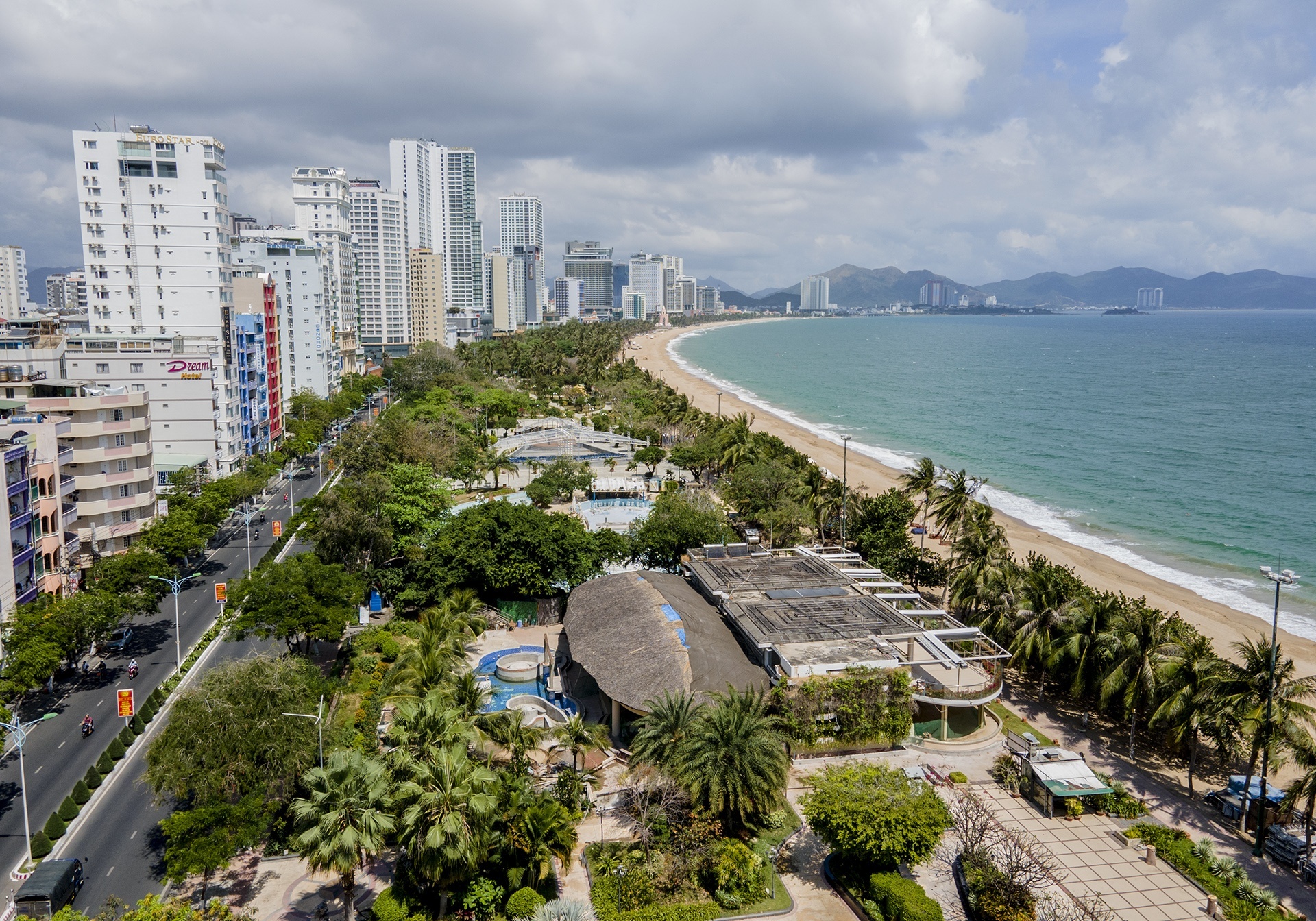 Se cuong che thu hoi gan 22.000 m2 dat bo bien Nha Trang hinh anh