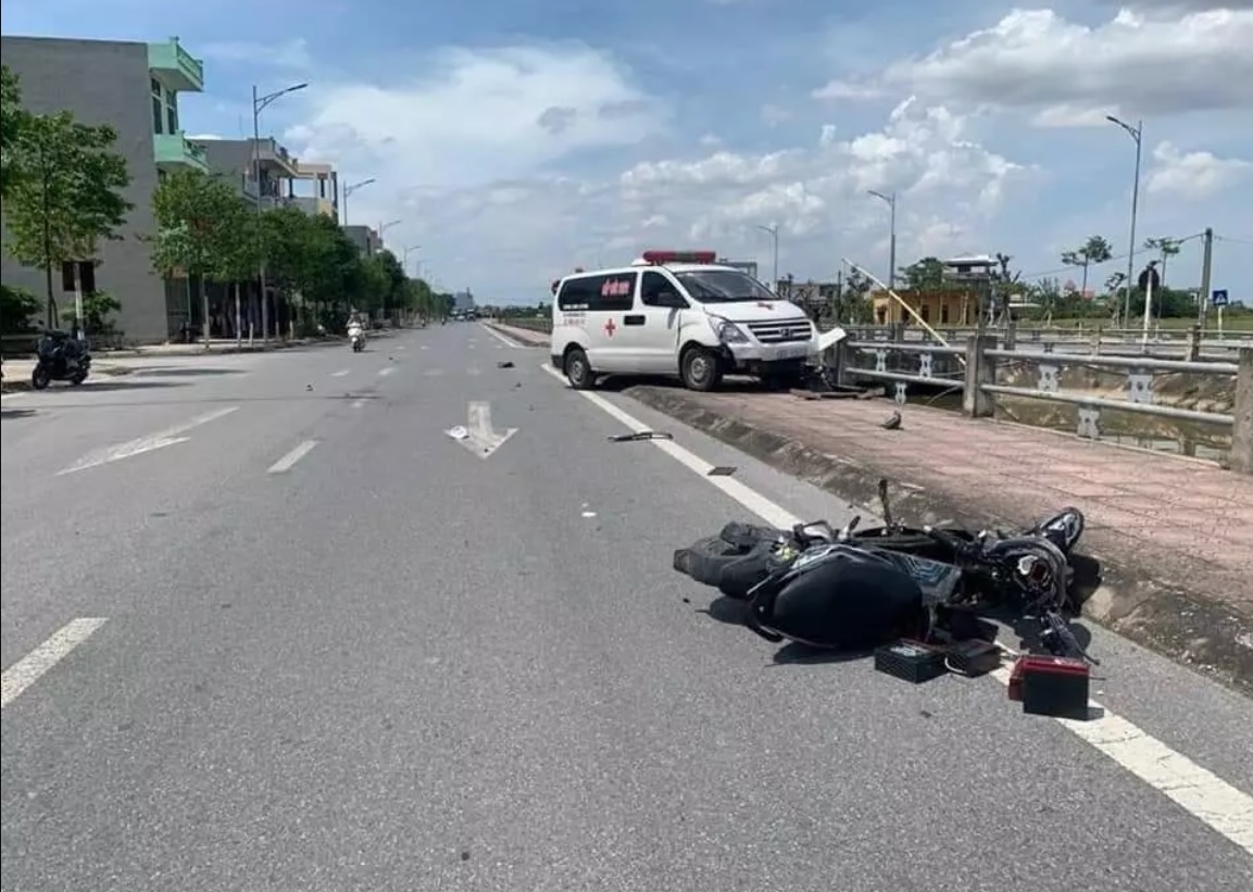 Lai xe may say ruou gay tai nan, 3 nguoi thuong vong hinh anh