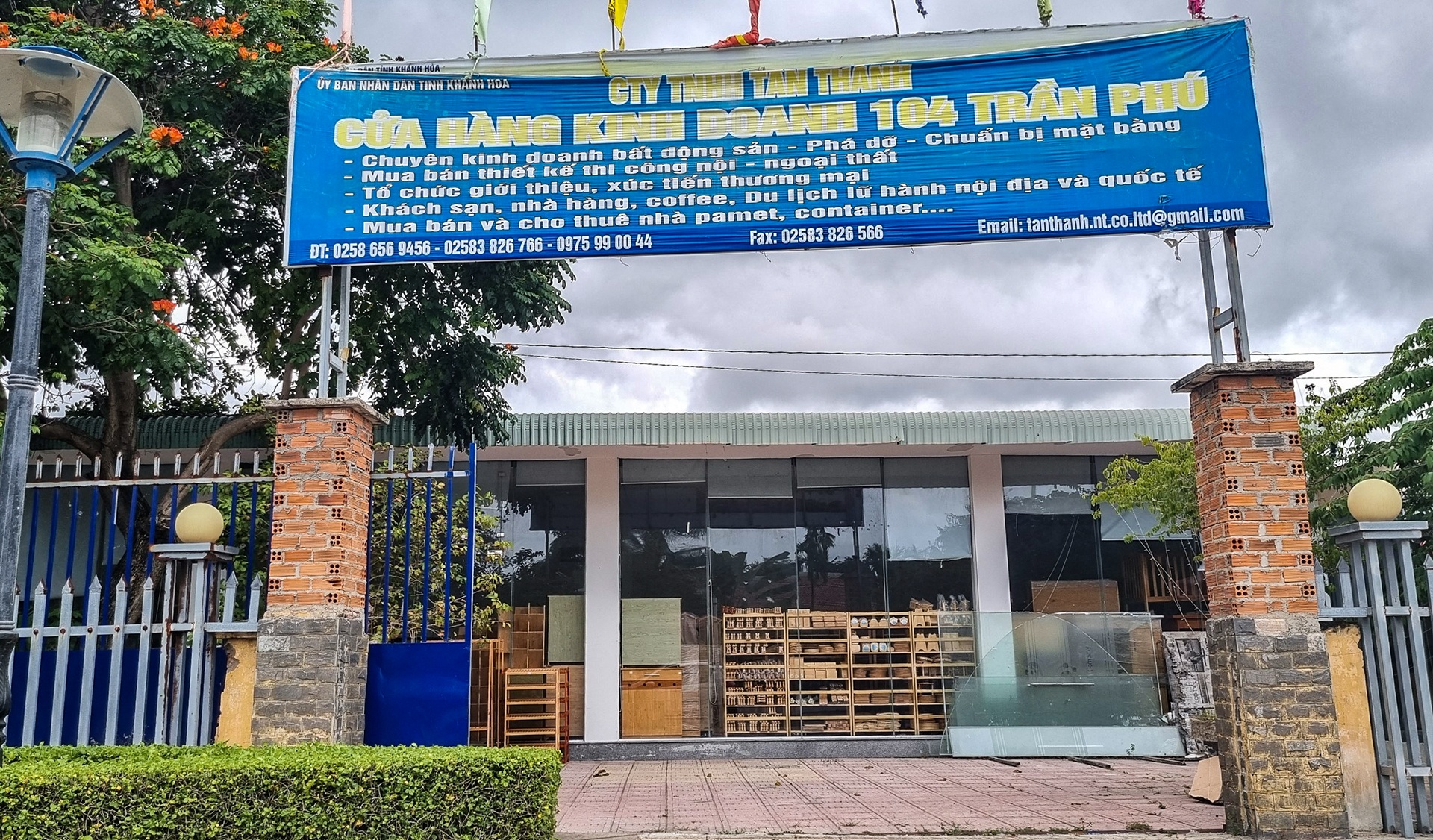 sai pham o san bay Nha Trang anh 5